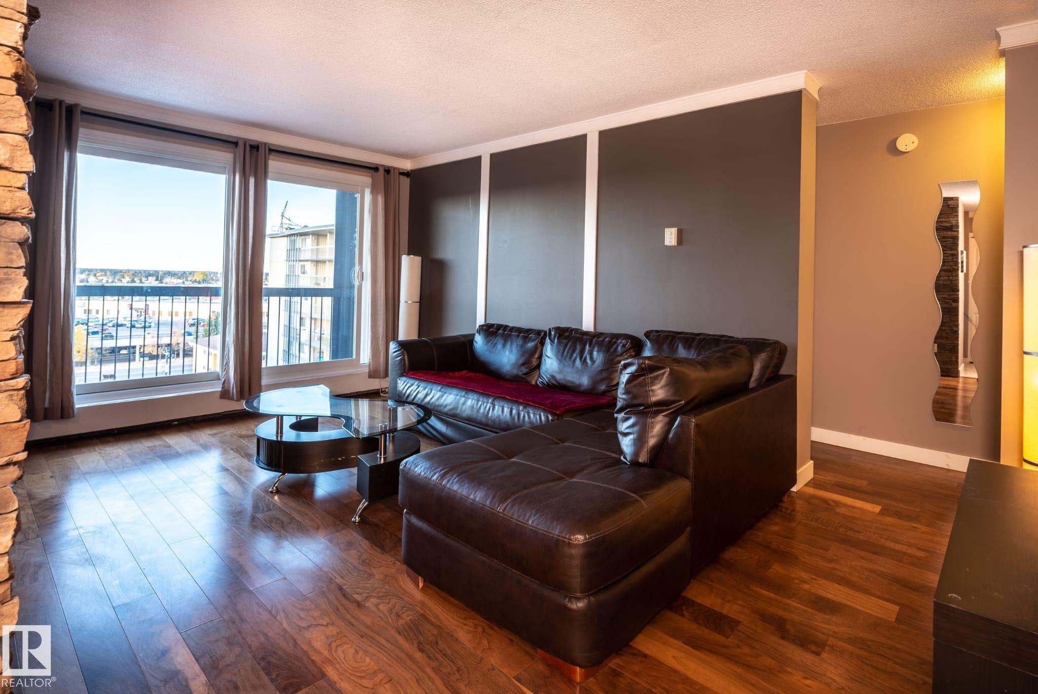 Third View of 86 13435 97 Street, Glengarry, Edmonton, Alberta, T5H 4C8