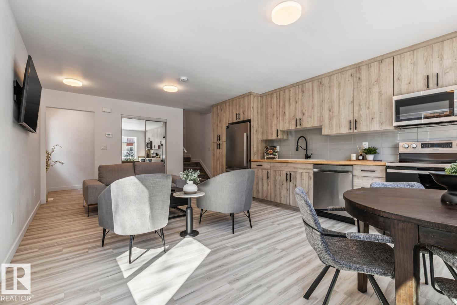 Fifth View of 10726 107 Street, Central Mcdougall, Edmonton, Alberta, T5H 2Z1