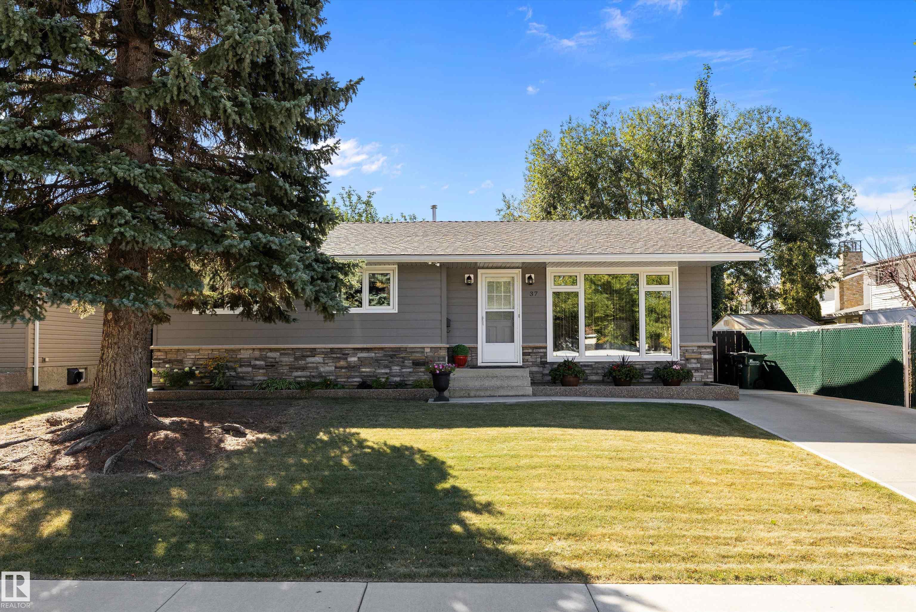 37 MALVERN Drive, E4483339, Alberta,
