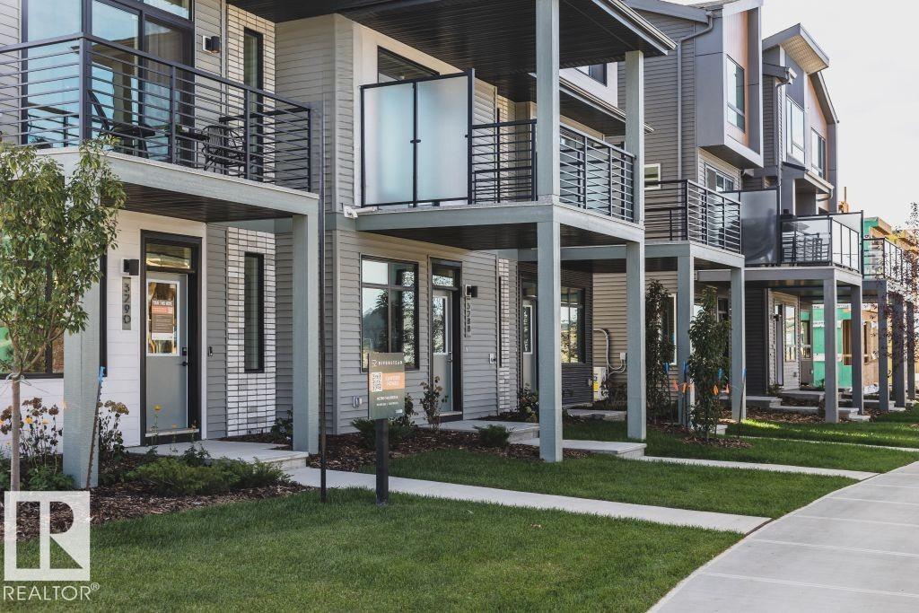 305 32 Street, E4483387, Alberta,