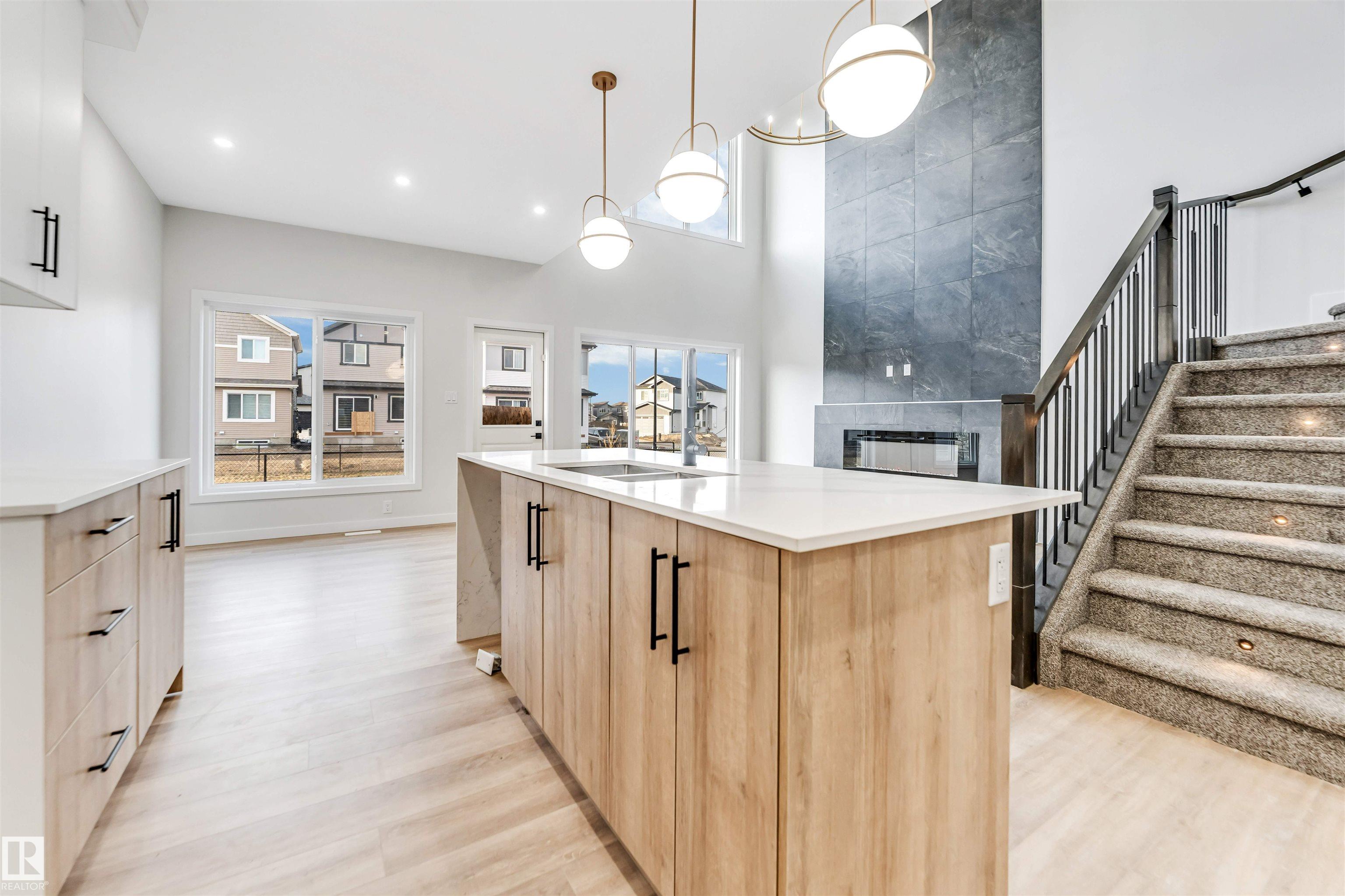 8712 181 Avenue, E4483405, Alberta,