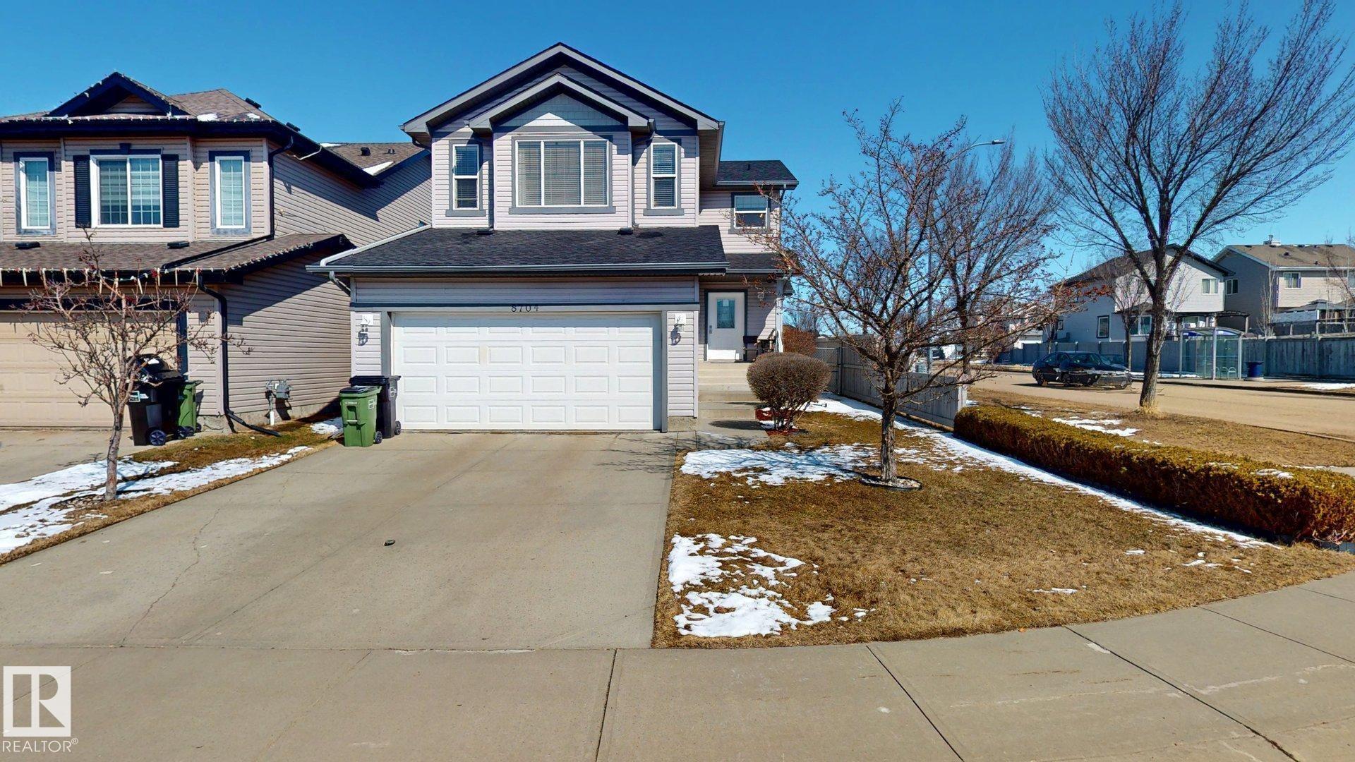 8704 175 Avenue, E4483434, Alberta,