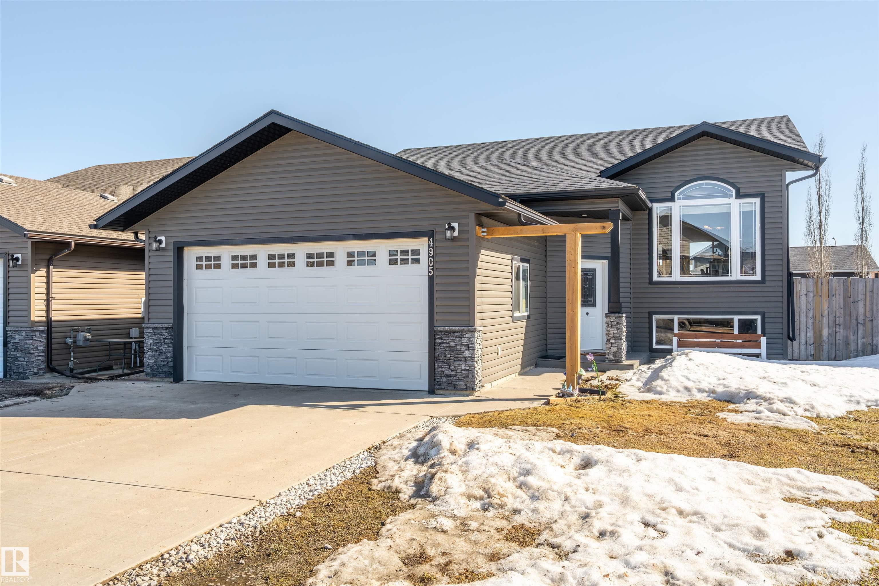 4905 58 Avenue, E4483495, Alberta,