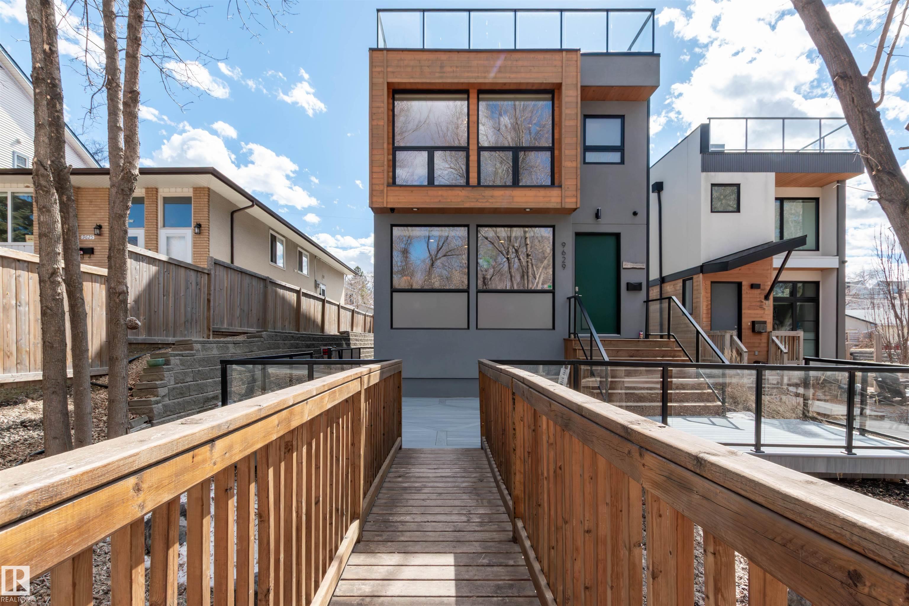 Second View of 9629 84 Avenue, Strathcona, Edmonton, Alberta, T6C 1E7