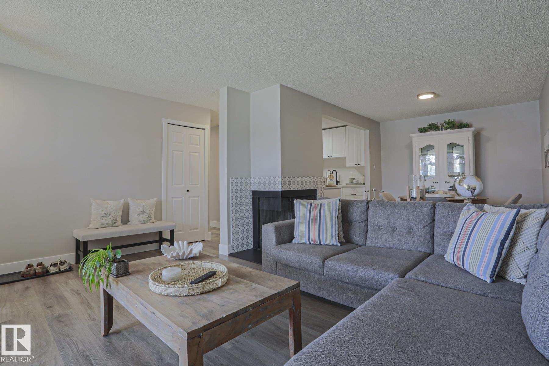 Fifth View of 7 2204 118 Street, Skyrattler, Edmonton, Alberta, T6J 4H1