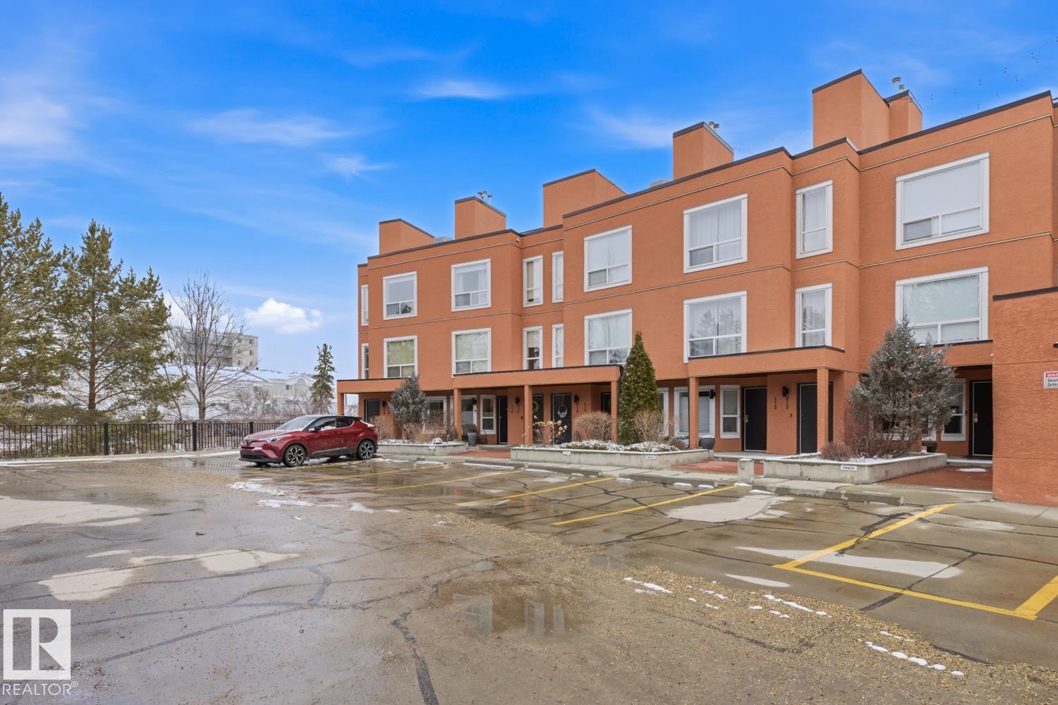 Second View of 115 10105 95 Street, Riverdale, Edmonton, Alberta, T5H 4M4