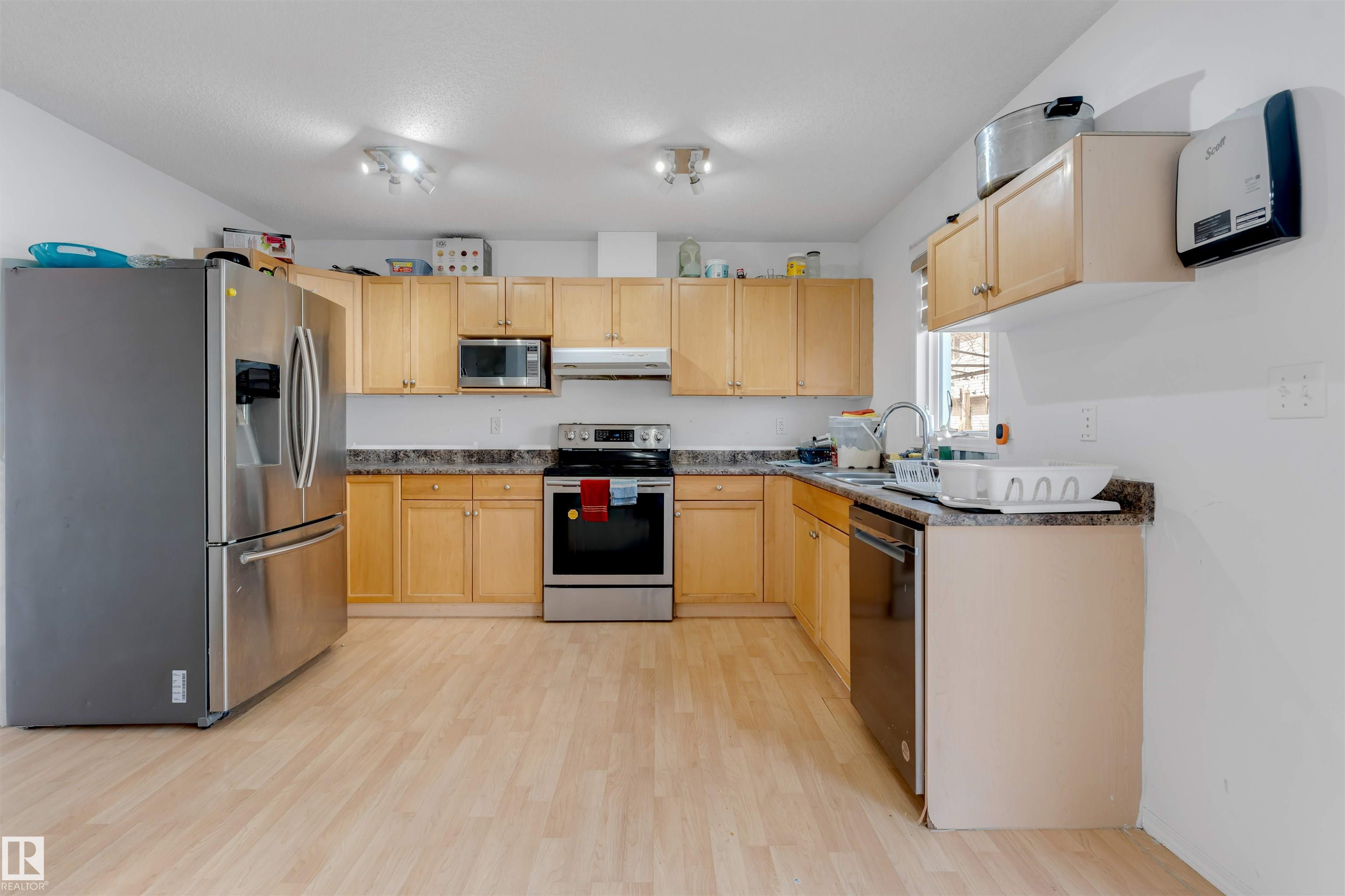 Fifth View of 48 2503 24 Street, Silver Berry, Edmonton, Alberta, T6T 0B5