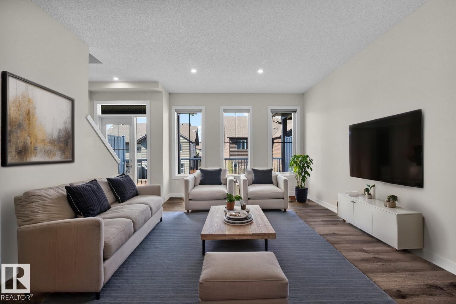 28 1051 Graydon Hill BV, E4483742, Alberta,