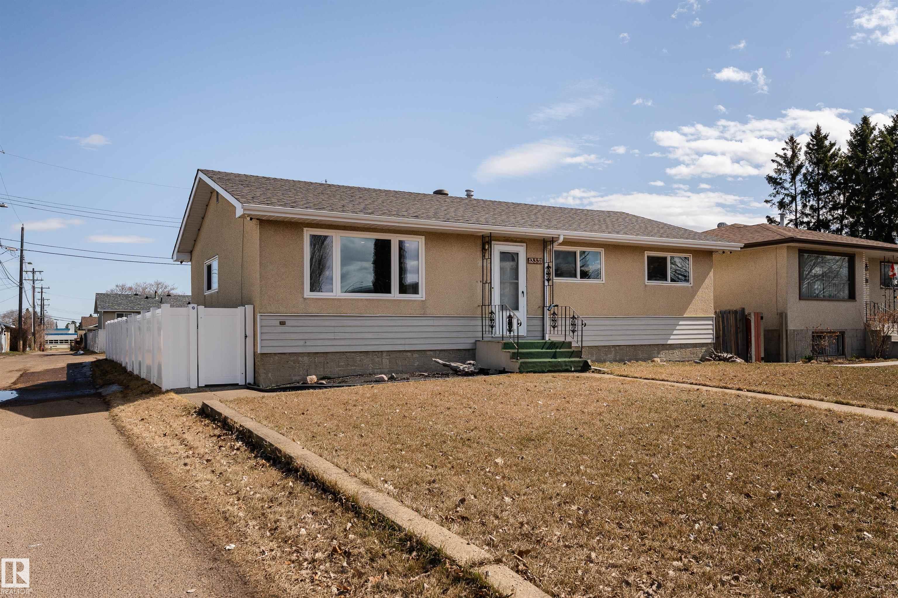 13331 64 Street NW, E4483799, Alberta,