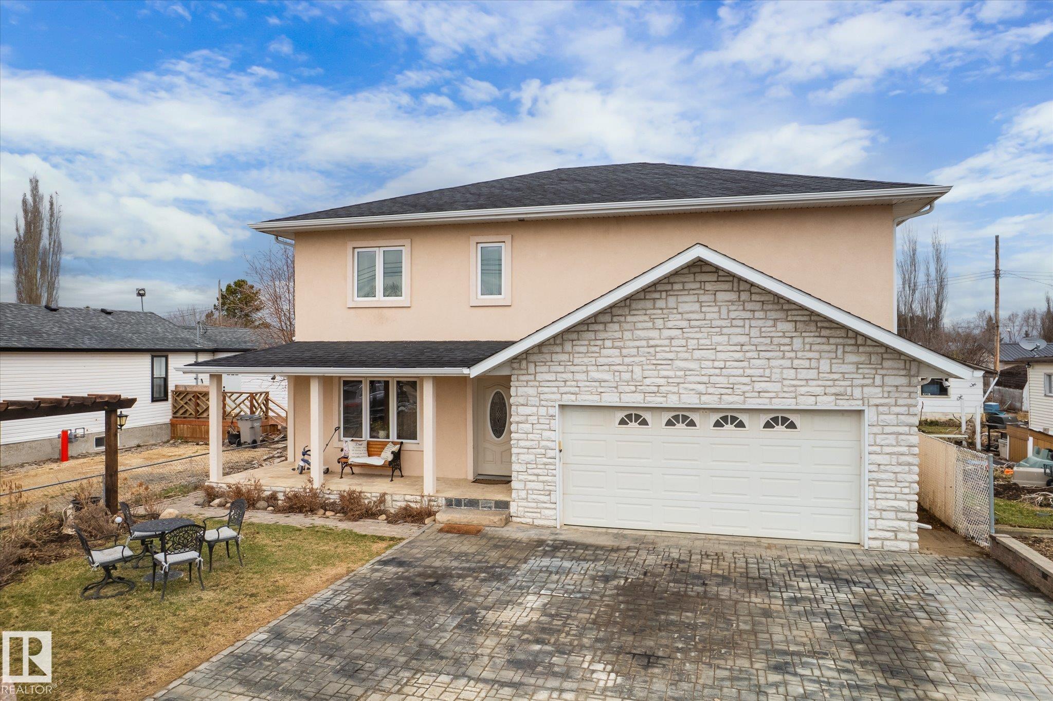 5016 44 Ave, E4483852, Alberta,