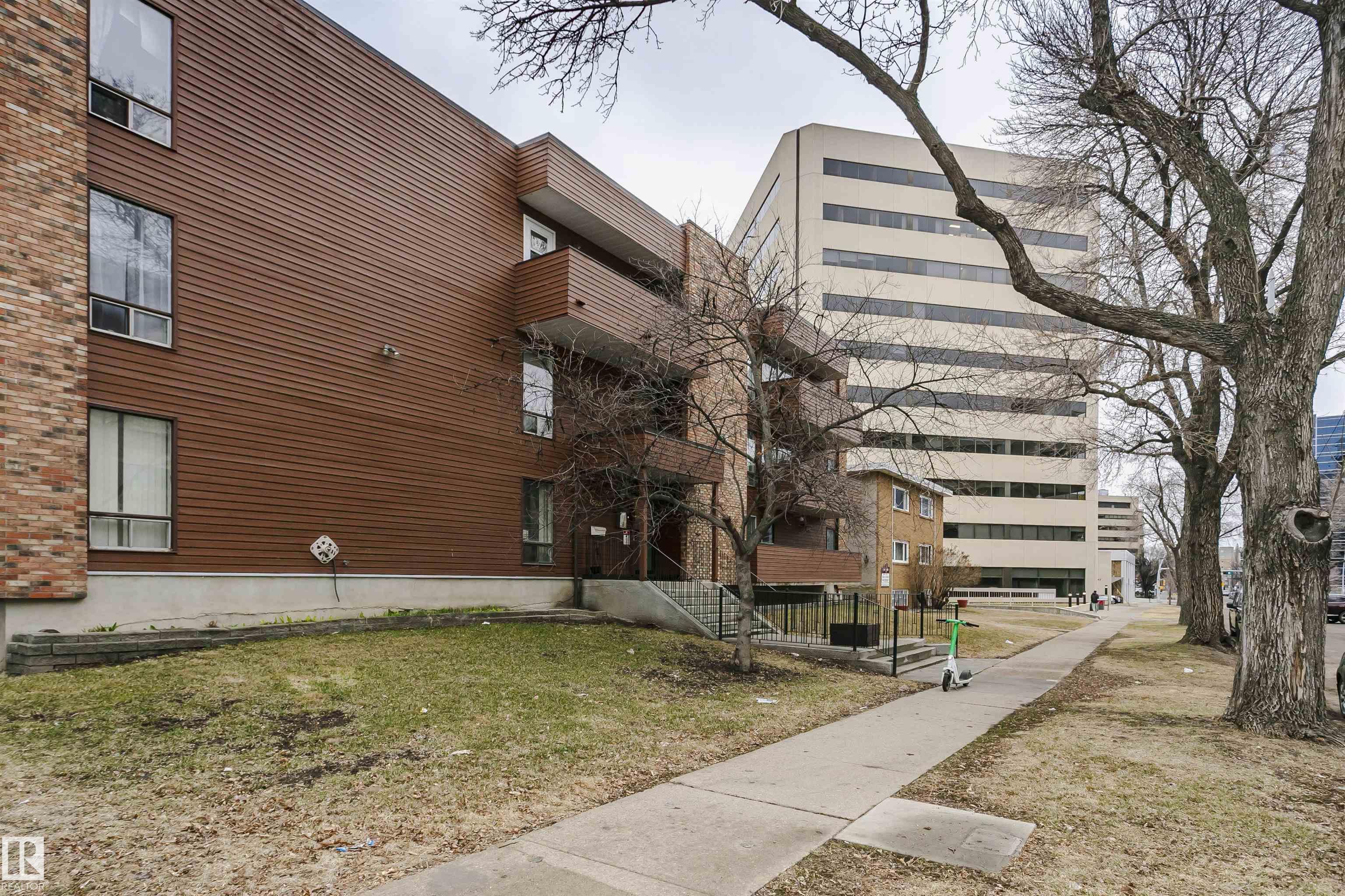 Fourth View of 303 10026 112 Street E, Wîhkwêntôwin, Edmonton, Alberta, T5K 1L9