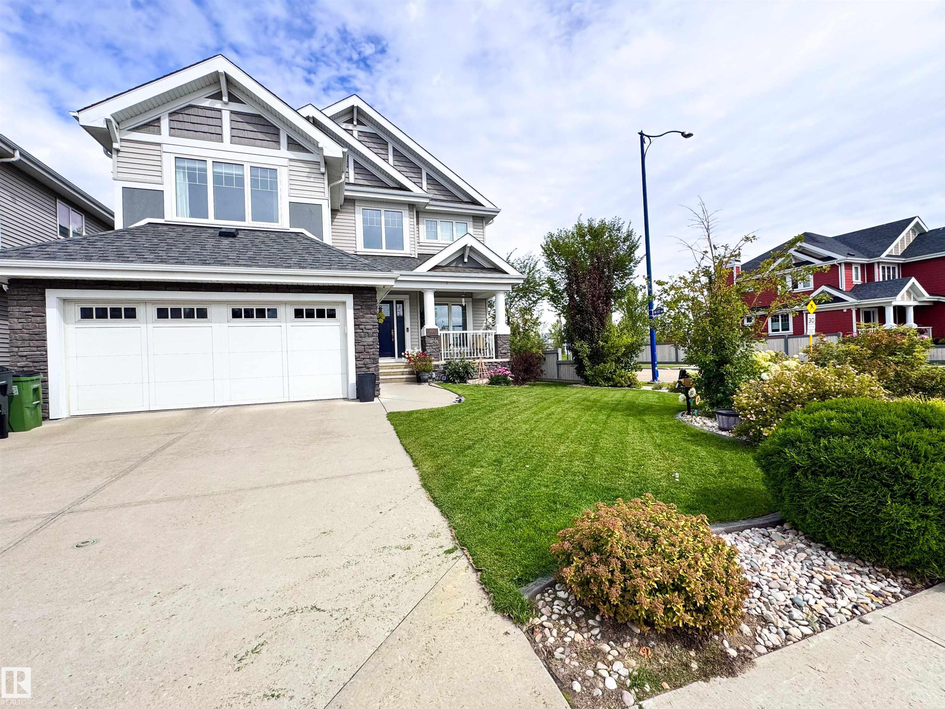 9004 24 Avenue, E4484160, Alberta,