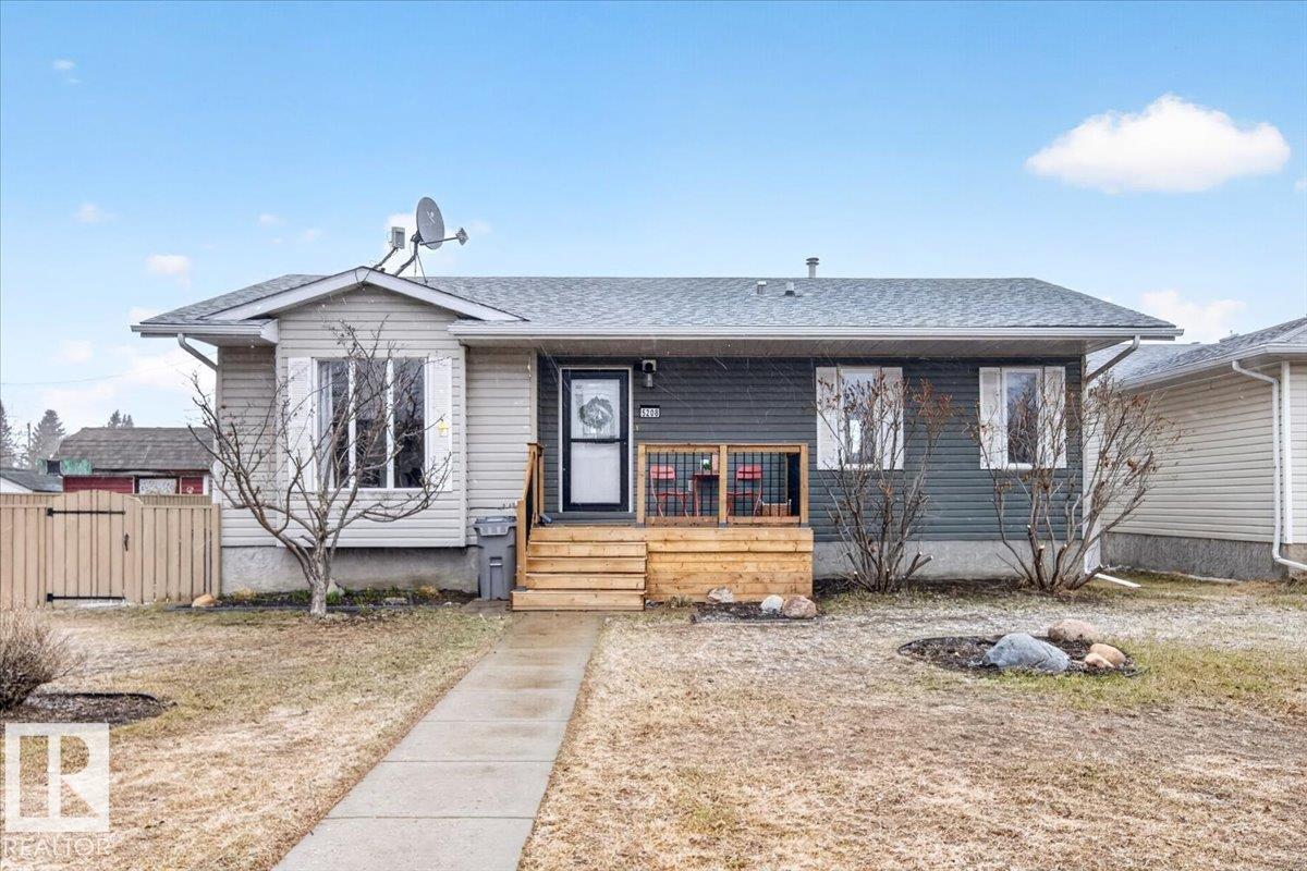 5208 55 Avenue, E4484208, Alberta,