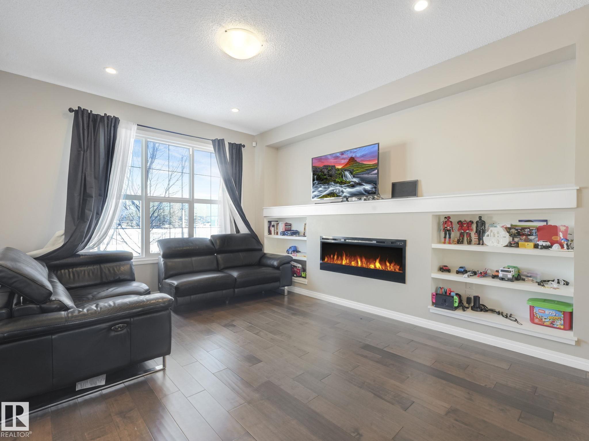 Third View of 8119 CHAPPELLE Way, Chappelle Area, Edmonton, Alberta, T6W 3L7