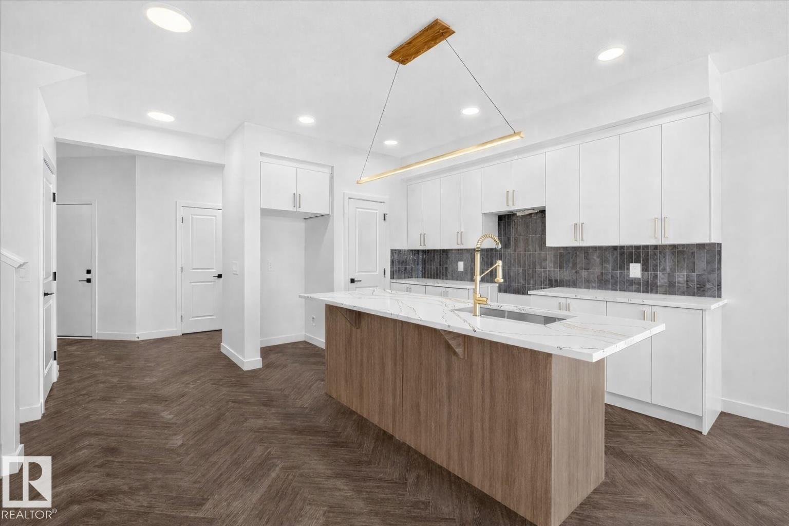 Third View of 2628 62 Street, Mattson, Edmonton, Alberta, T6X 3J7