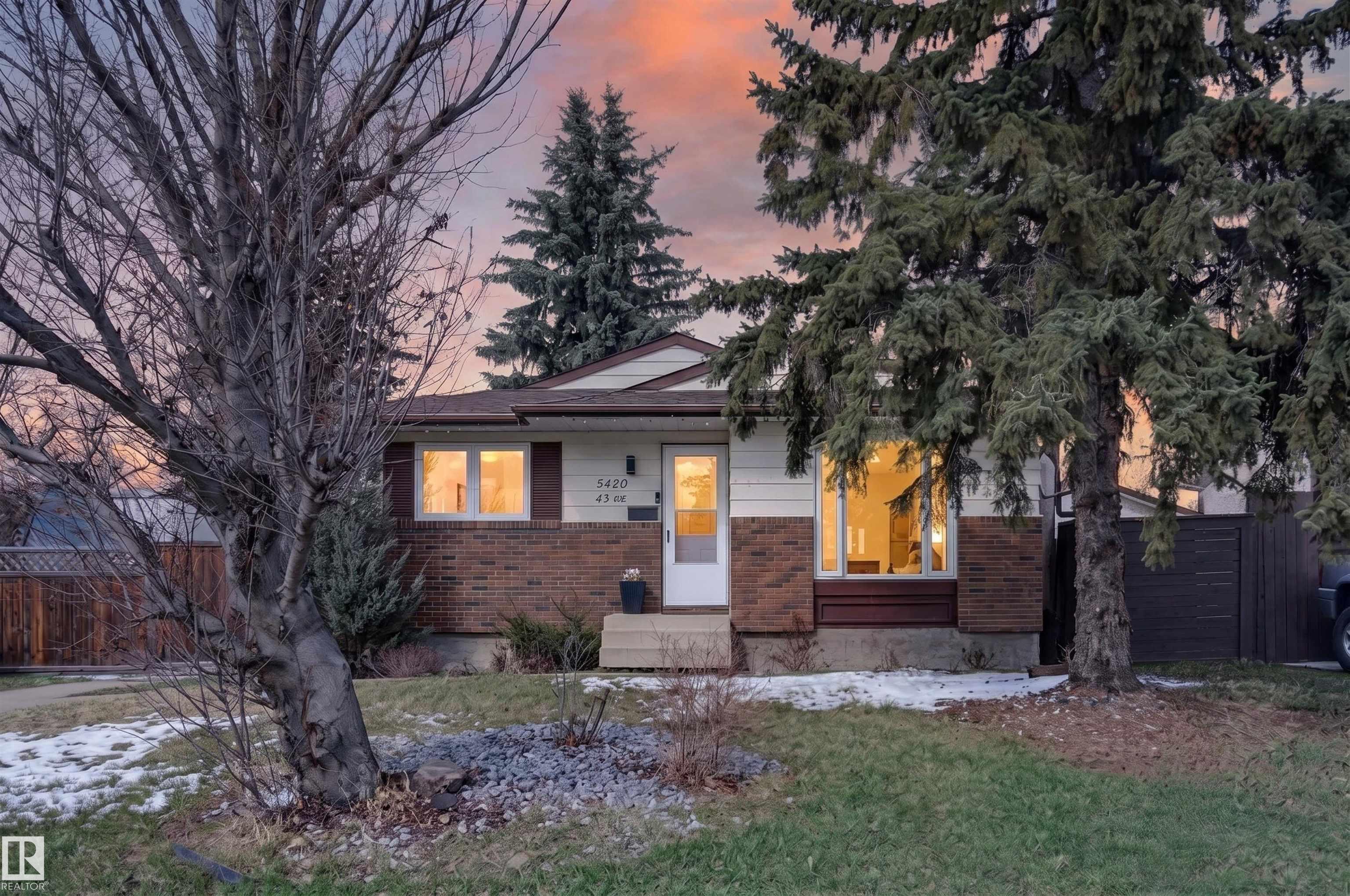 5420 43 Avenue, E4484649, Alberta,