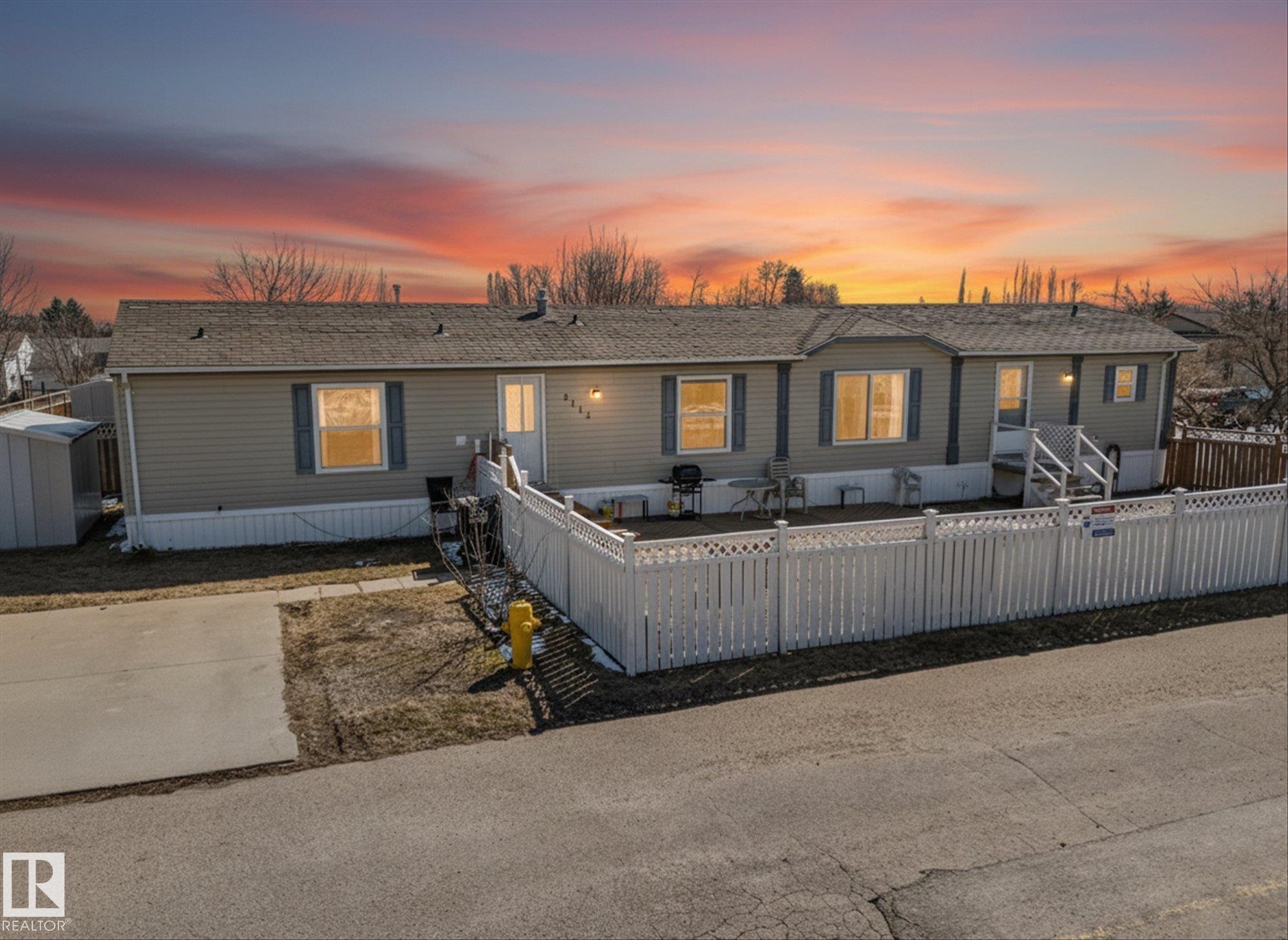 3212 Lakewood CL, E4484658, Alberta,