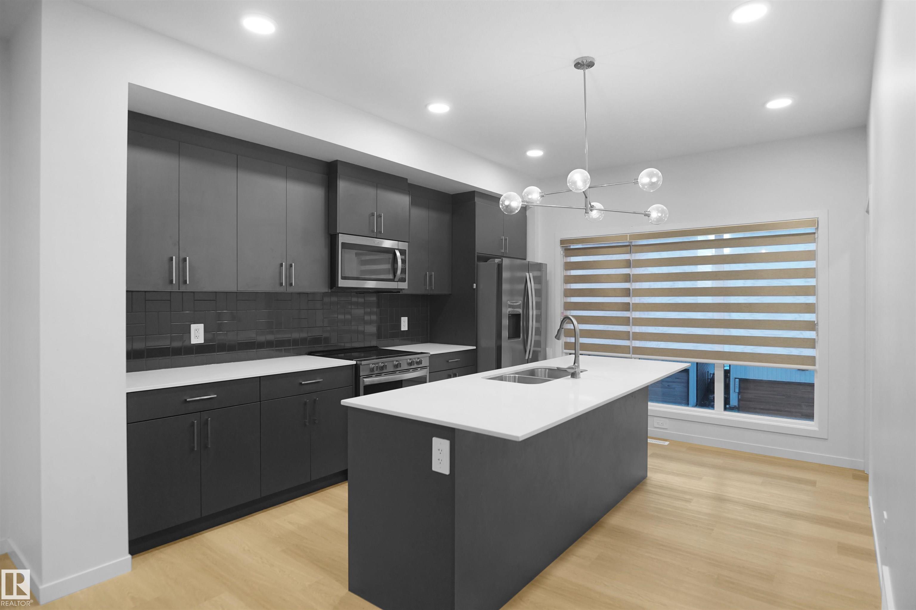 510 37 Street, E4484659, Alberta,