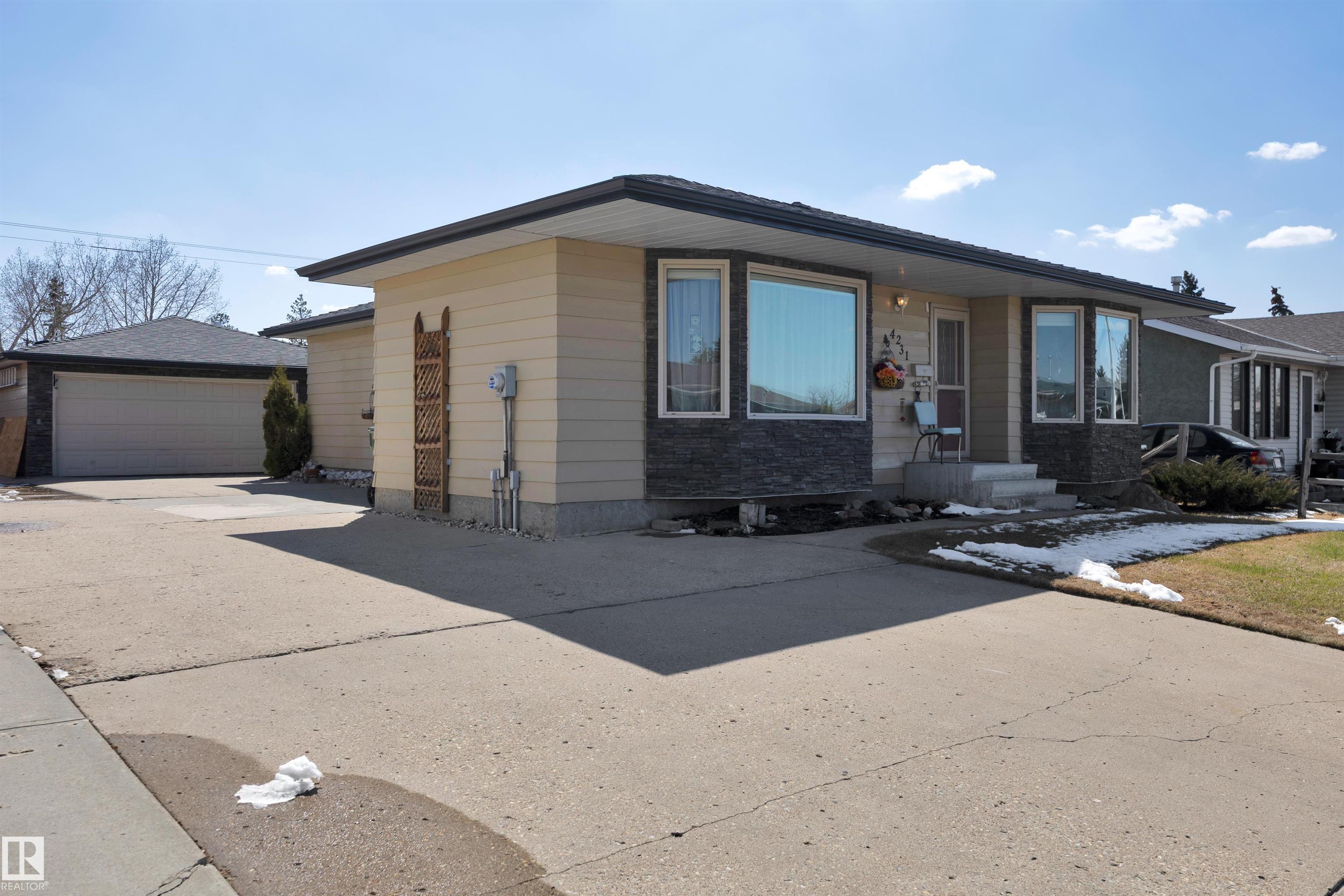 Second View of 4231 39 Avenue, South Park, Leduc, Alberta, T9E 4X4