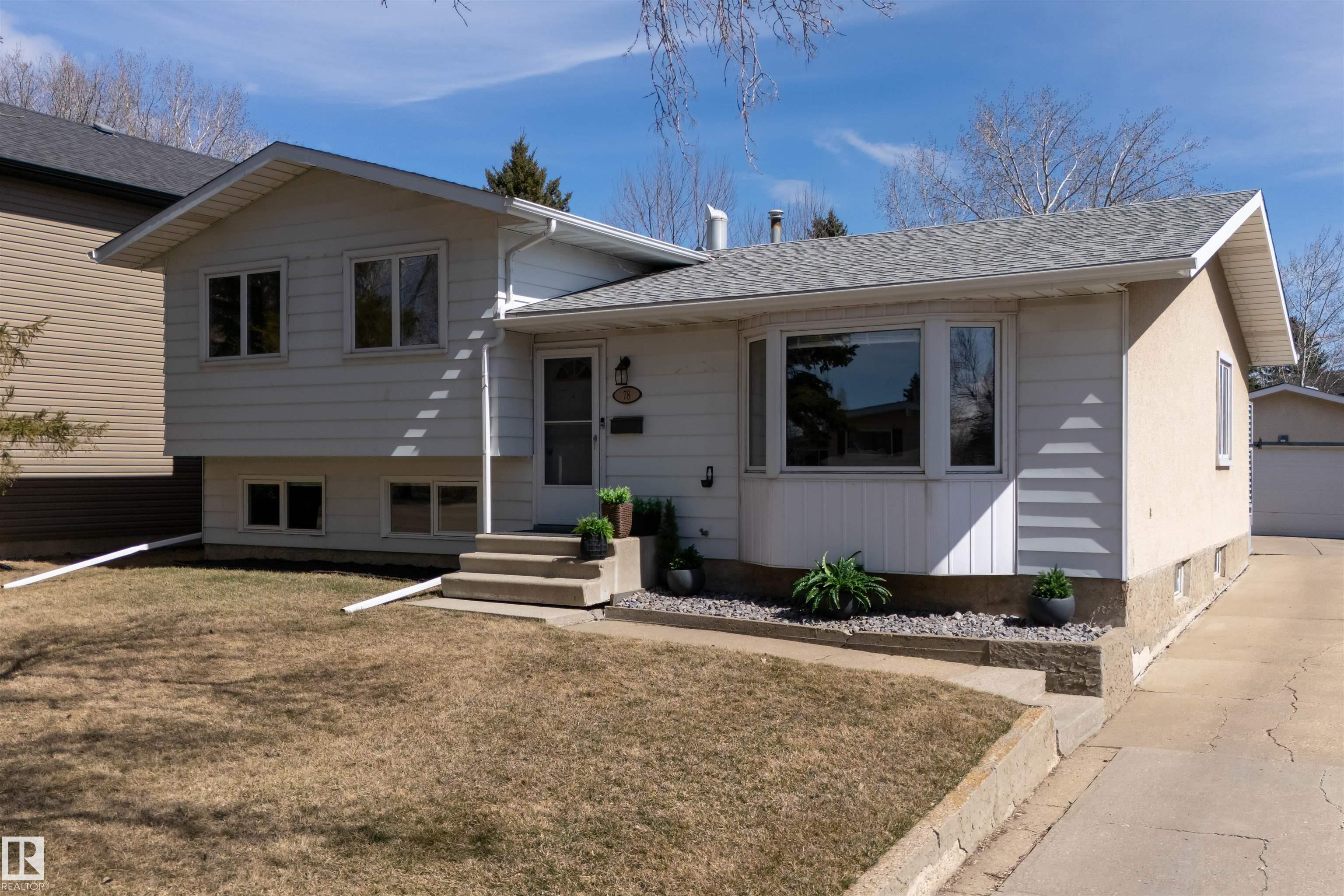 78 GREYSTONE Crescent, E4484873, Alberta,