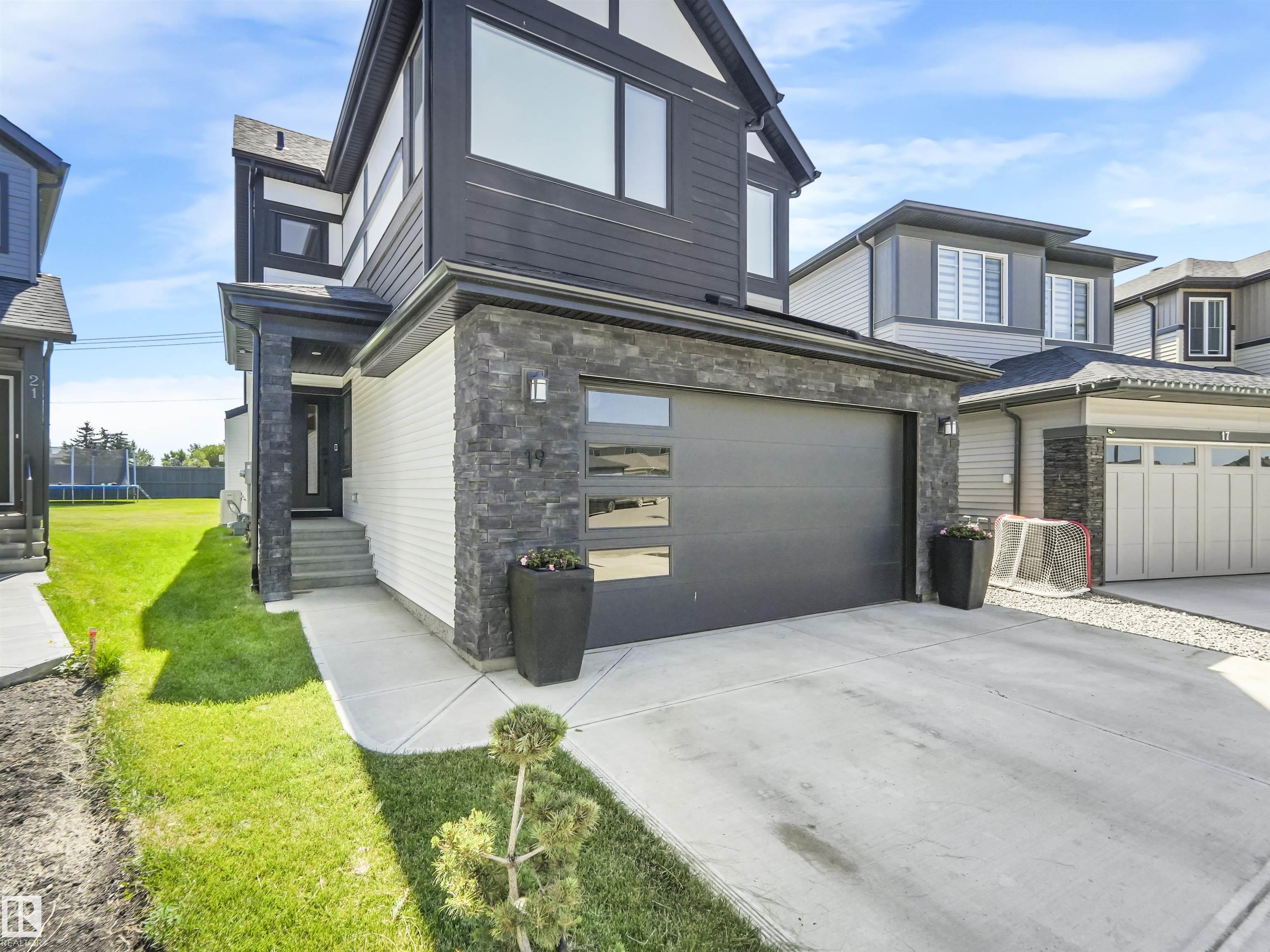 19 NETTLE Crescent, E4485006, Alberta,