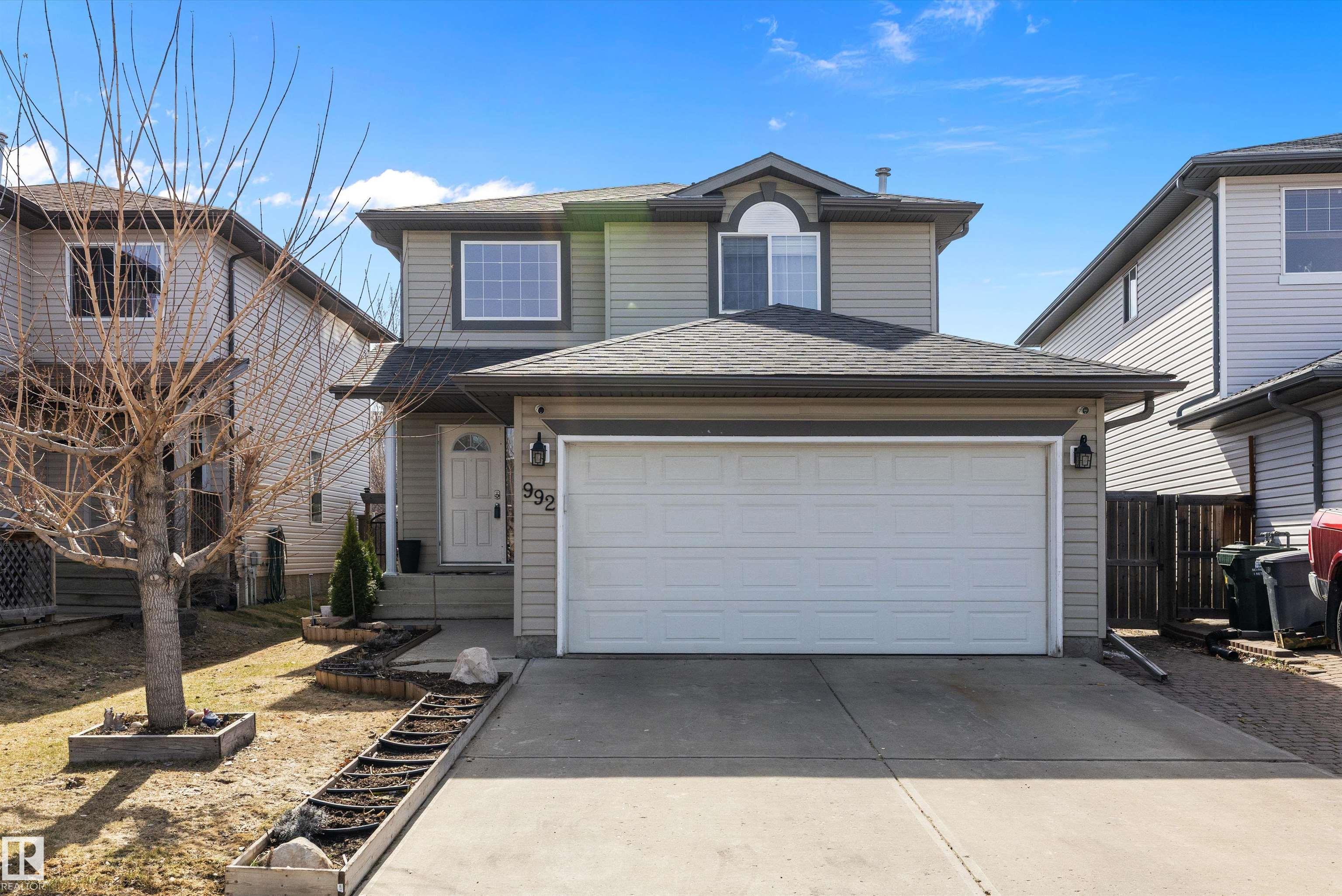 992 REGENCY Drive, E4485174, Alberta,