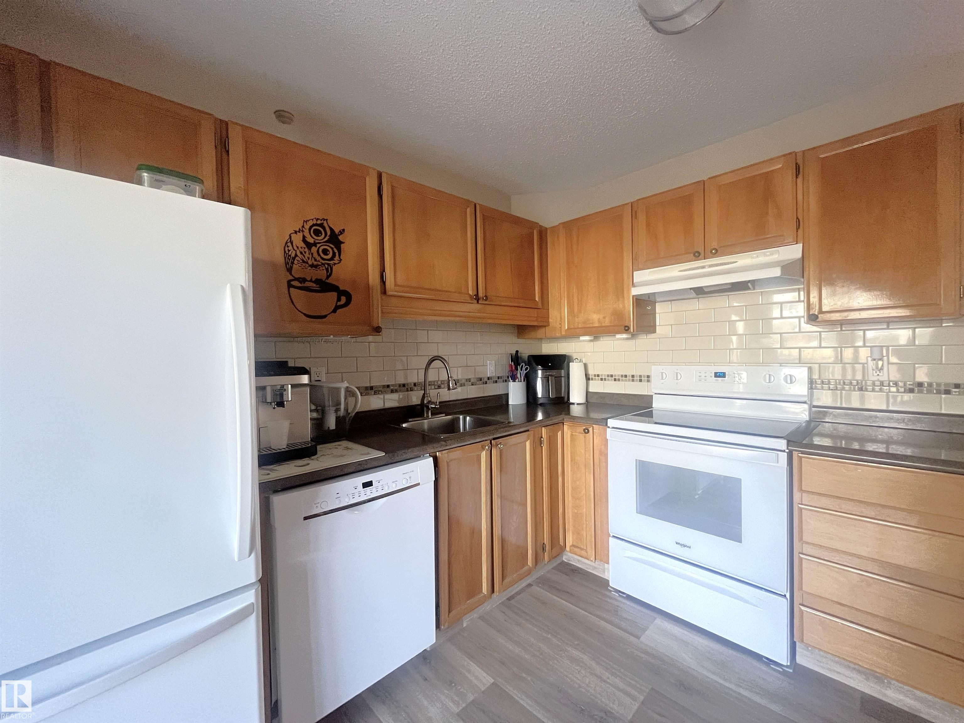 Second View of 18160 96 Avenue, La Perle, Edmonton, Alberta, T5T 3N3