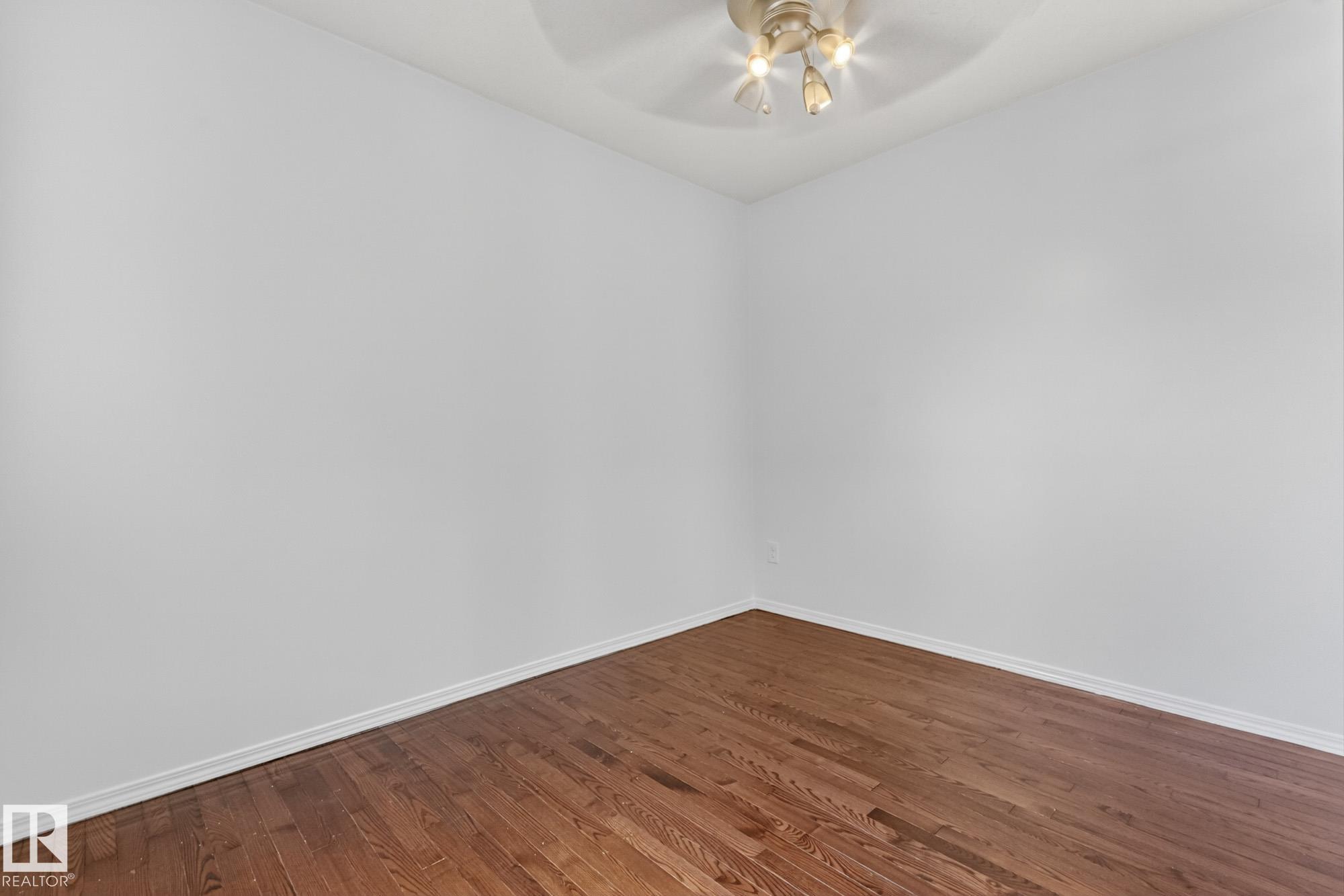 Fifth View of 18625 66 Avenue, Ormsby Place, Edmonton, Alberta, T5T 2M3