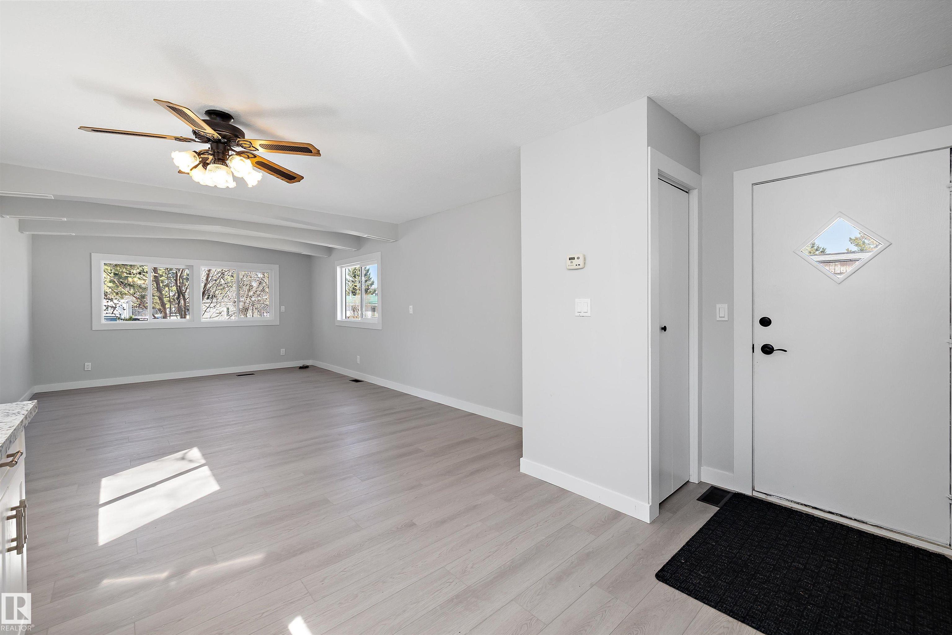 Fourth View of 44 Rim Road, Maple Ridge (Edmonton), Edmonton, Alberta, T6P 1G7