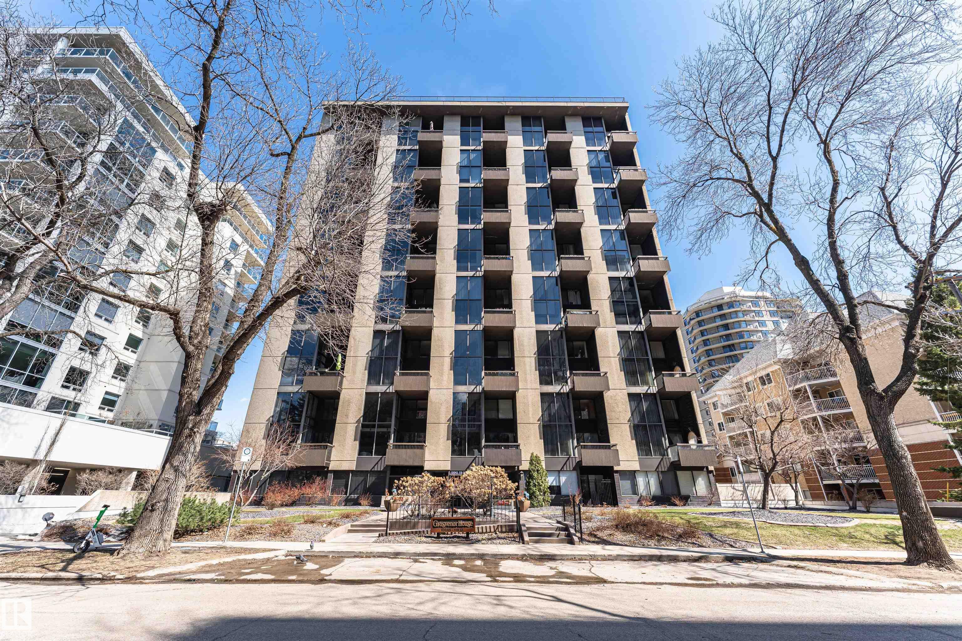 Second View of 407 10045 118 Street, Wîhkwêntôwin, Edmonton, Alberta, T5K 2K2