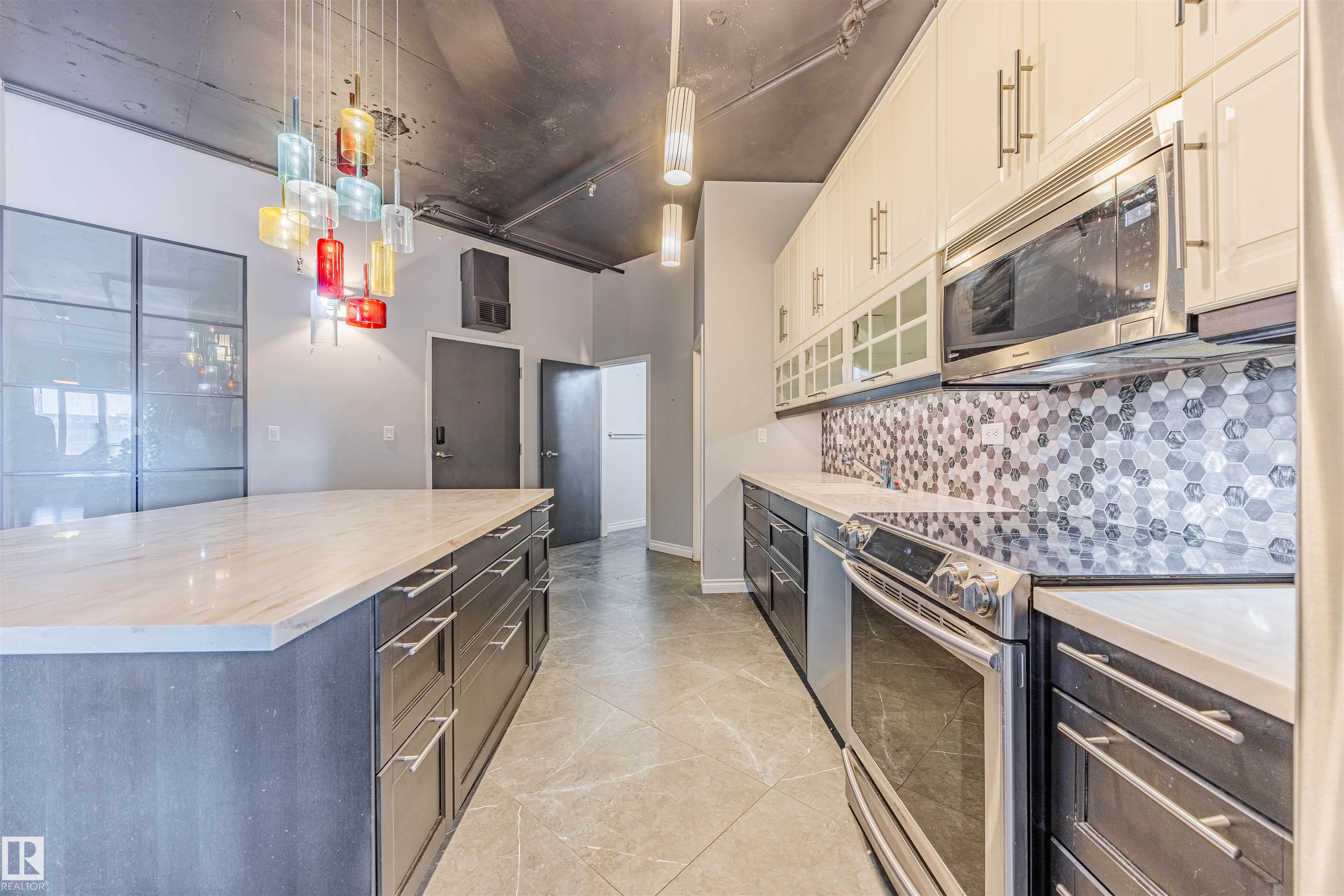 303 10179 105 Street, E4485496, Alberta,