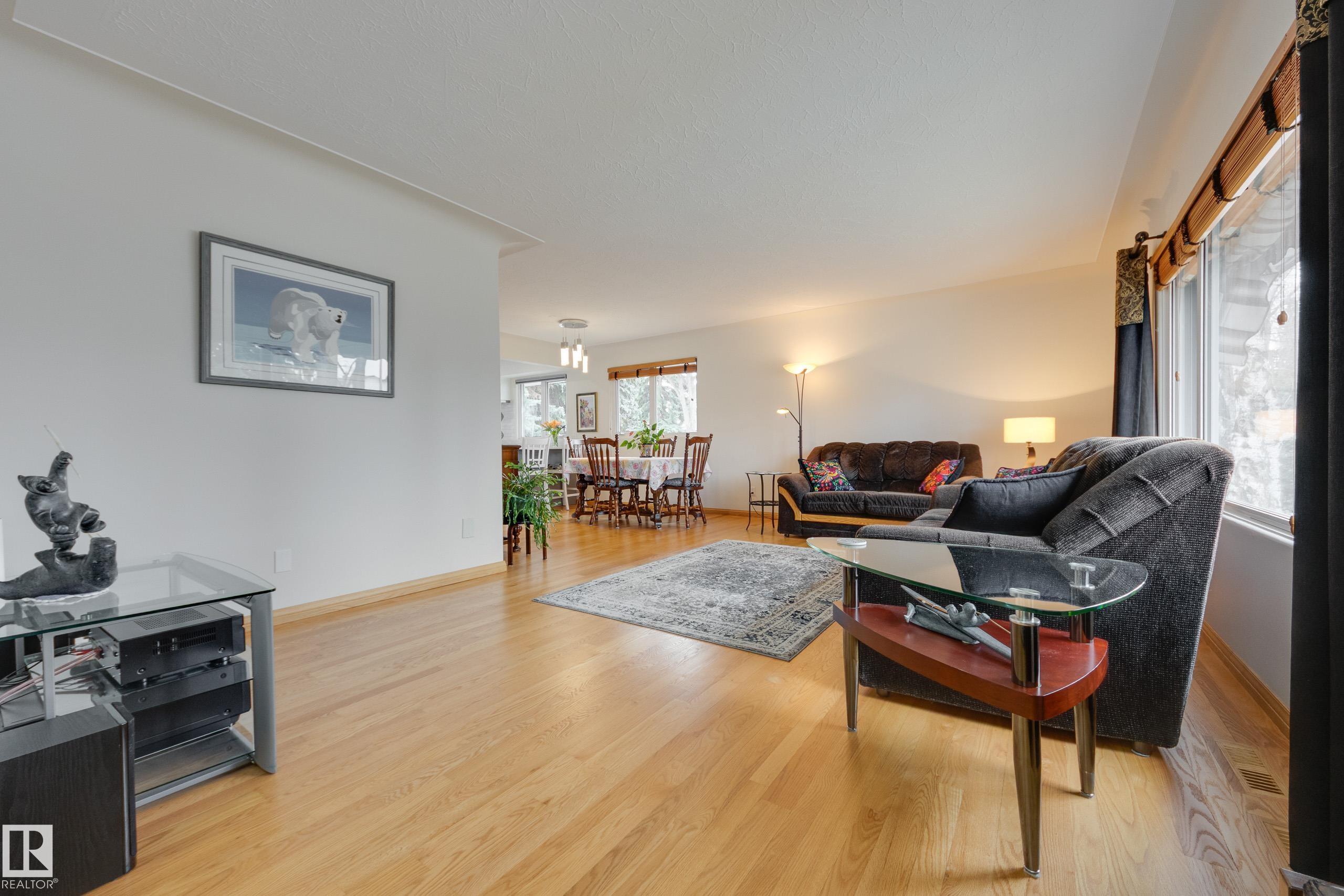 Fourth View of 9503 77 Street, Holyrood, Edmonton, Alberta, T6C 2M8