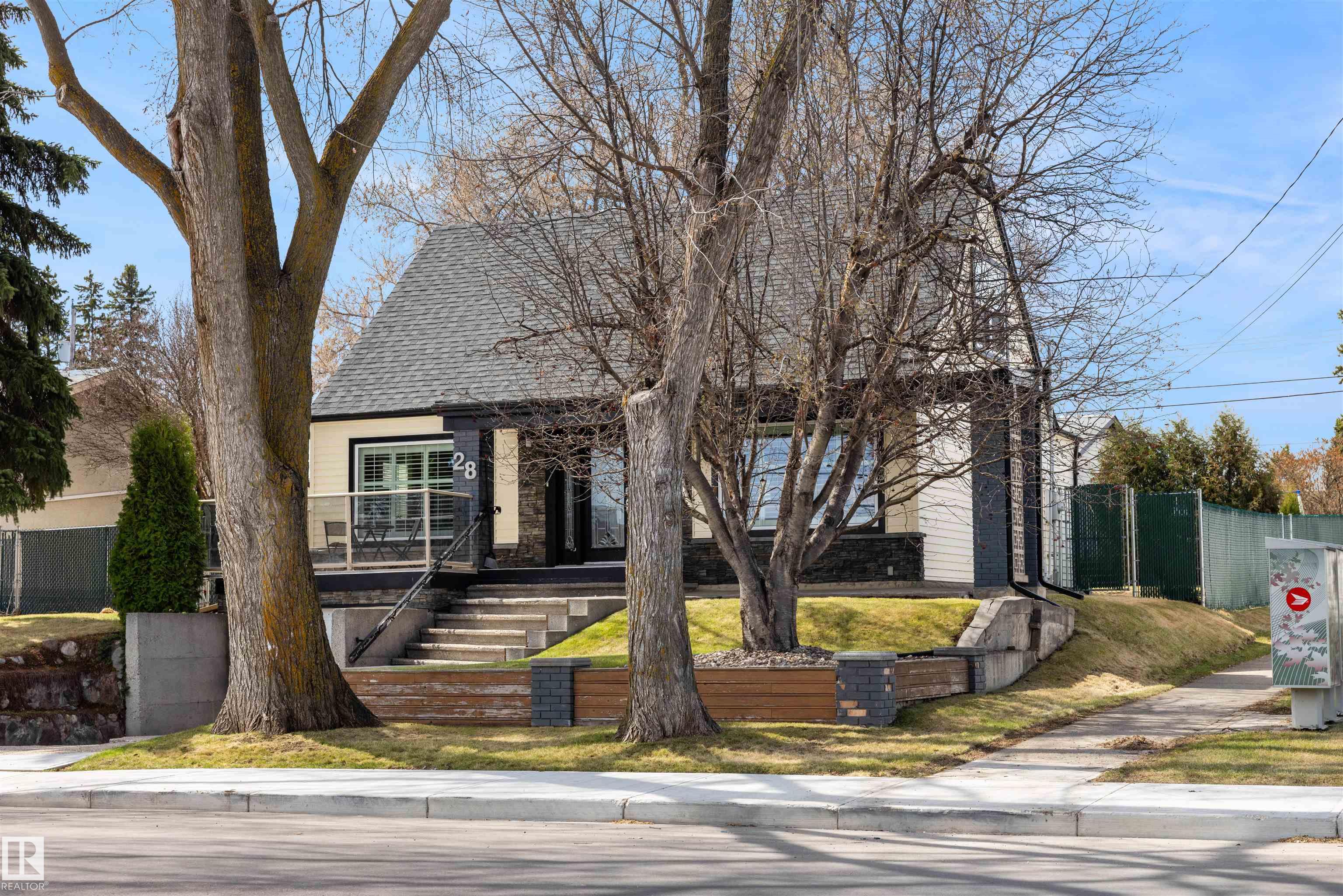 28 MOUNT ROYAL Drive, E4486447, Alberta,