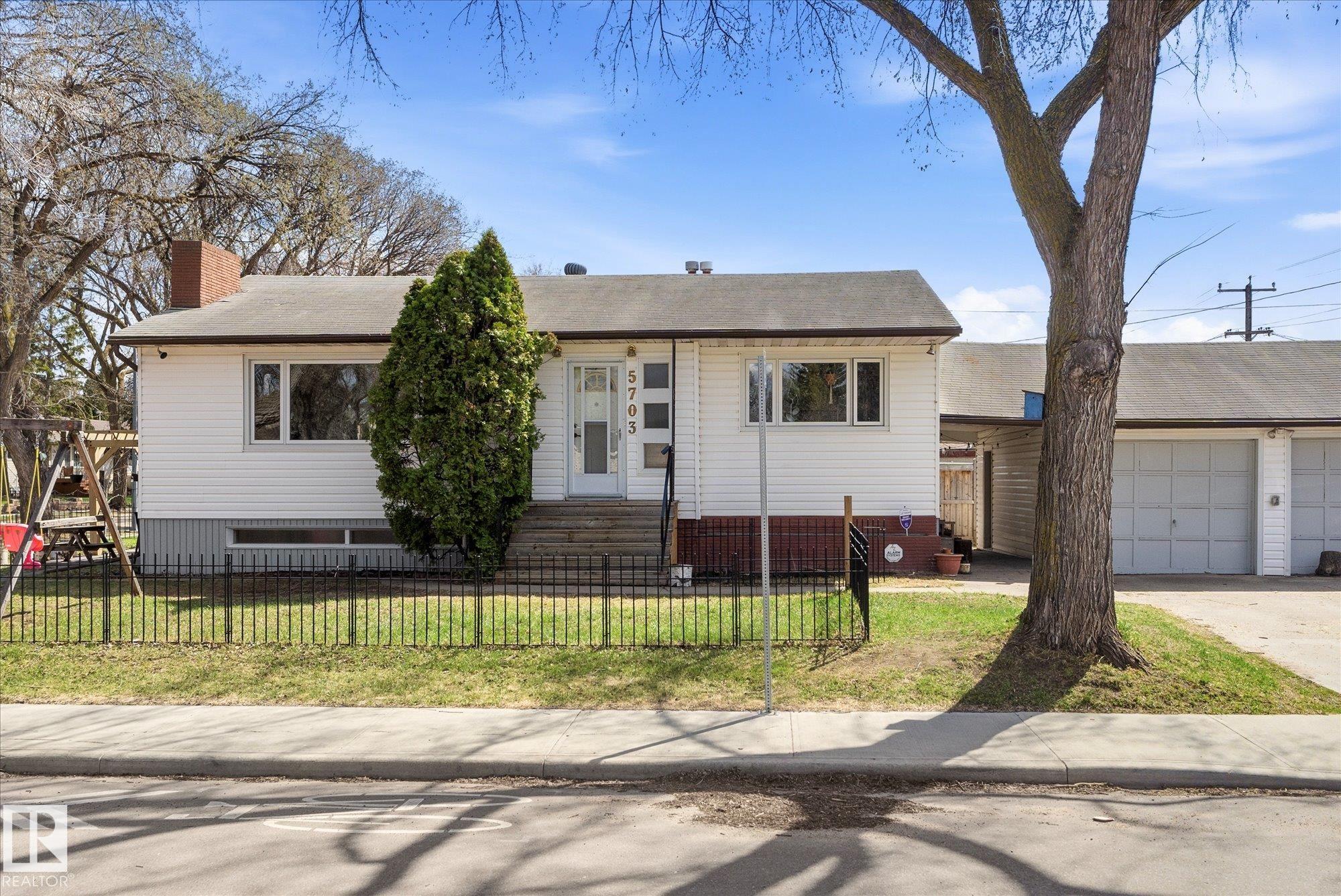 5703 119 Avenue, E4486587, Alberta,