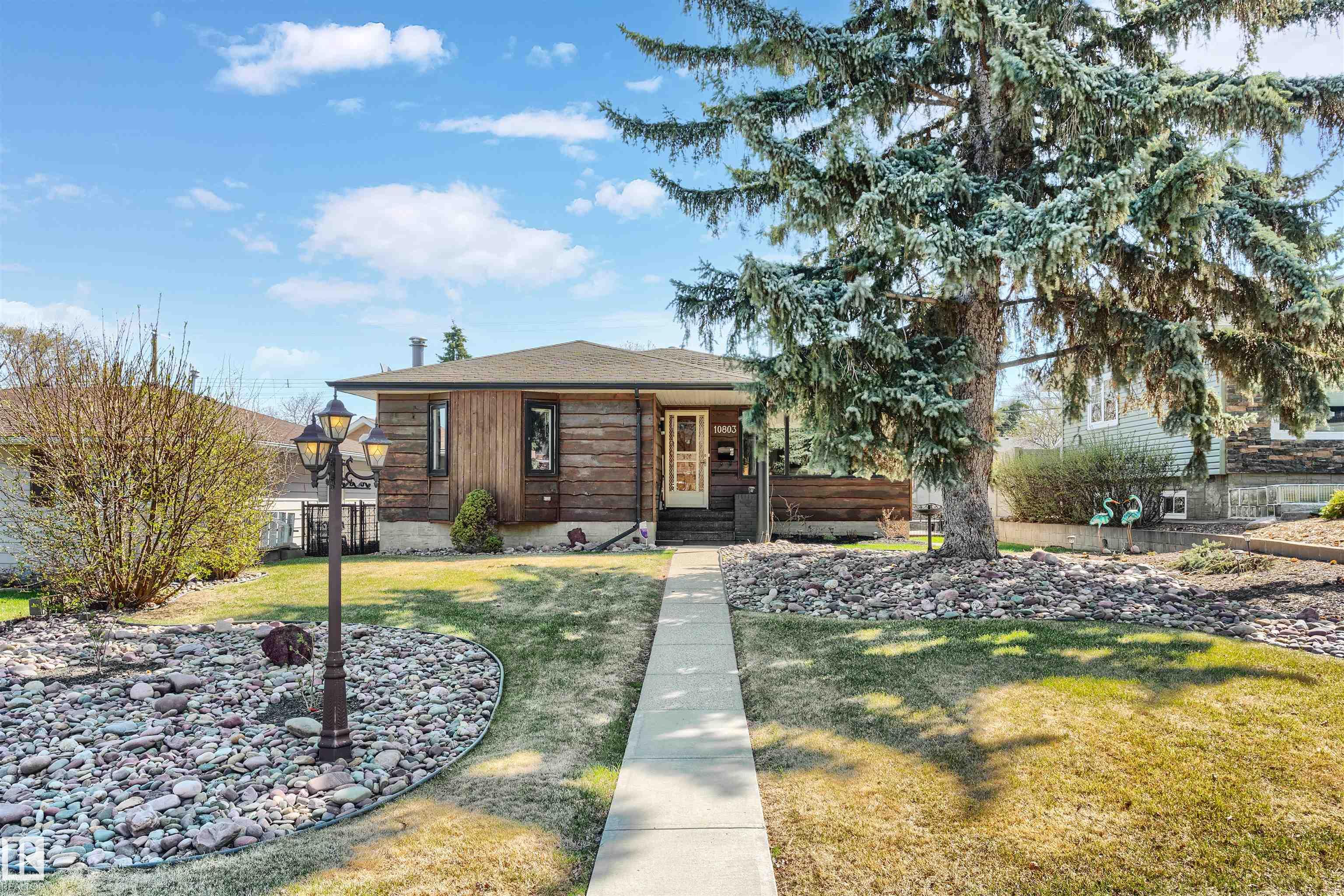 10803 52 Street, E4486851, Alberta,