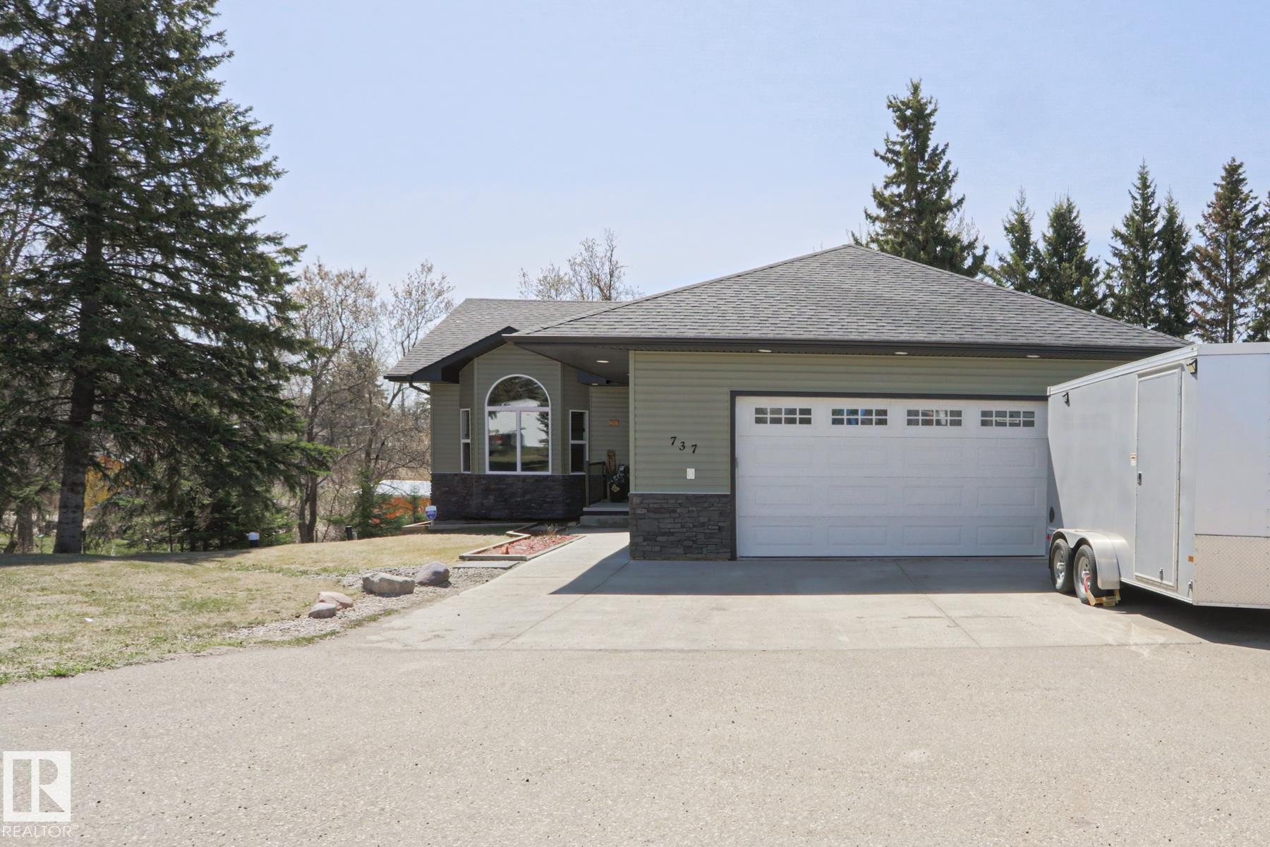 737 LAKESIDE Drive, E4486935, Alberta,
