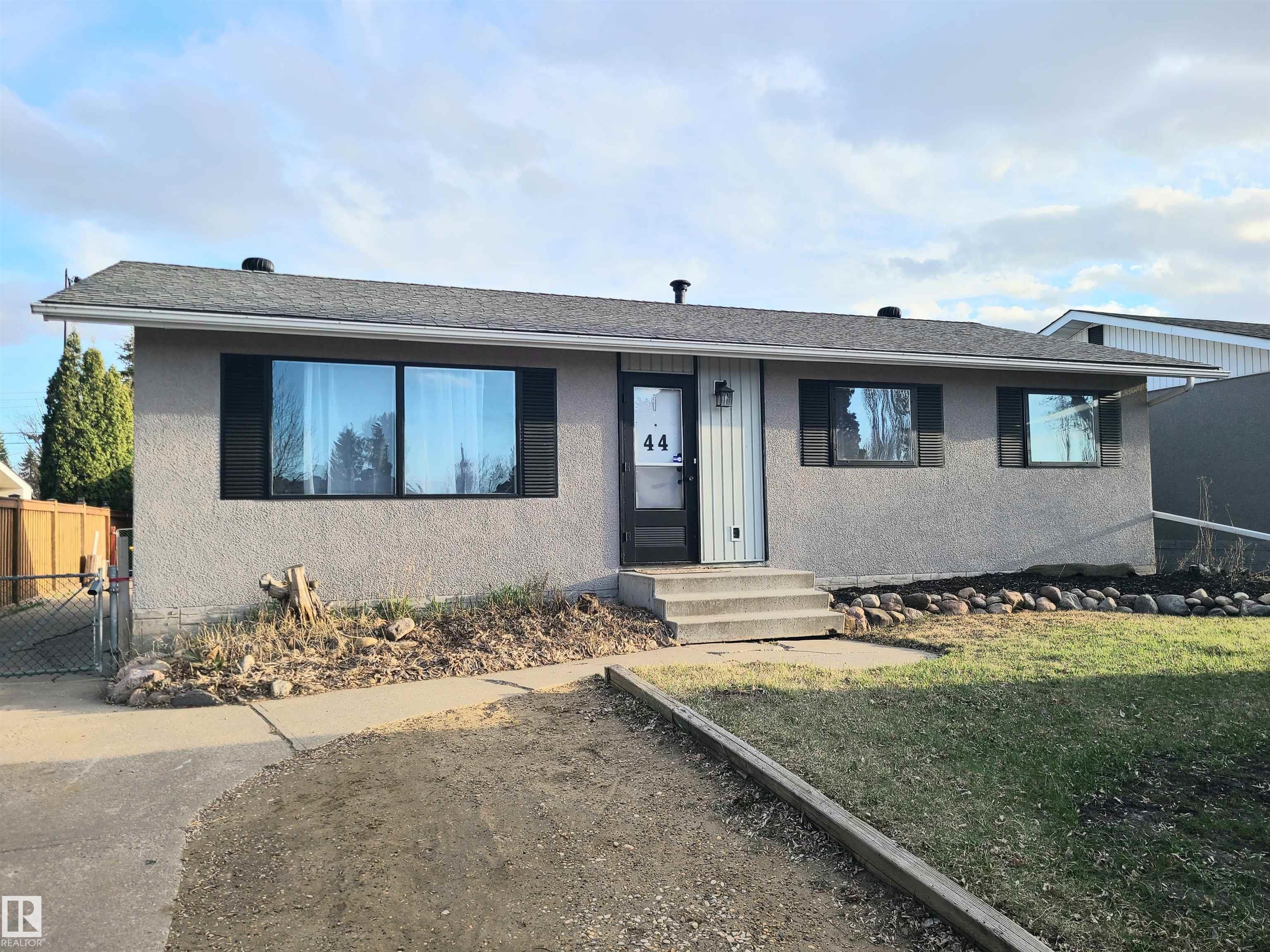 44 IVY Crescent, E4487255, Alberta,