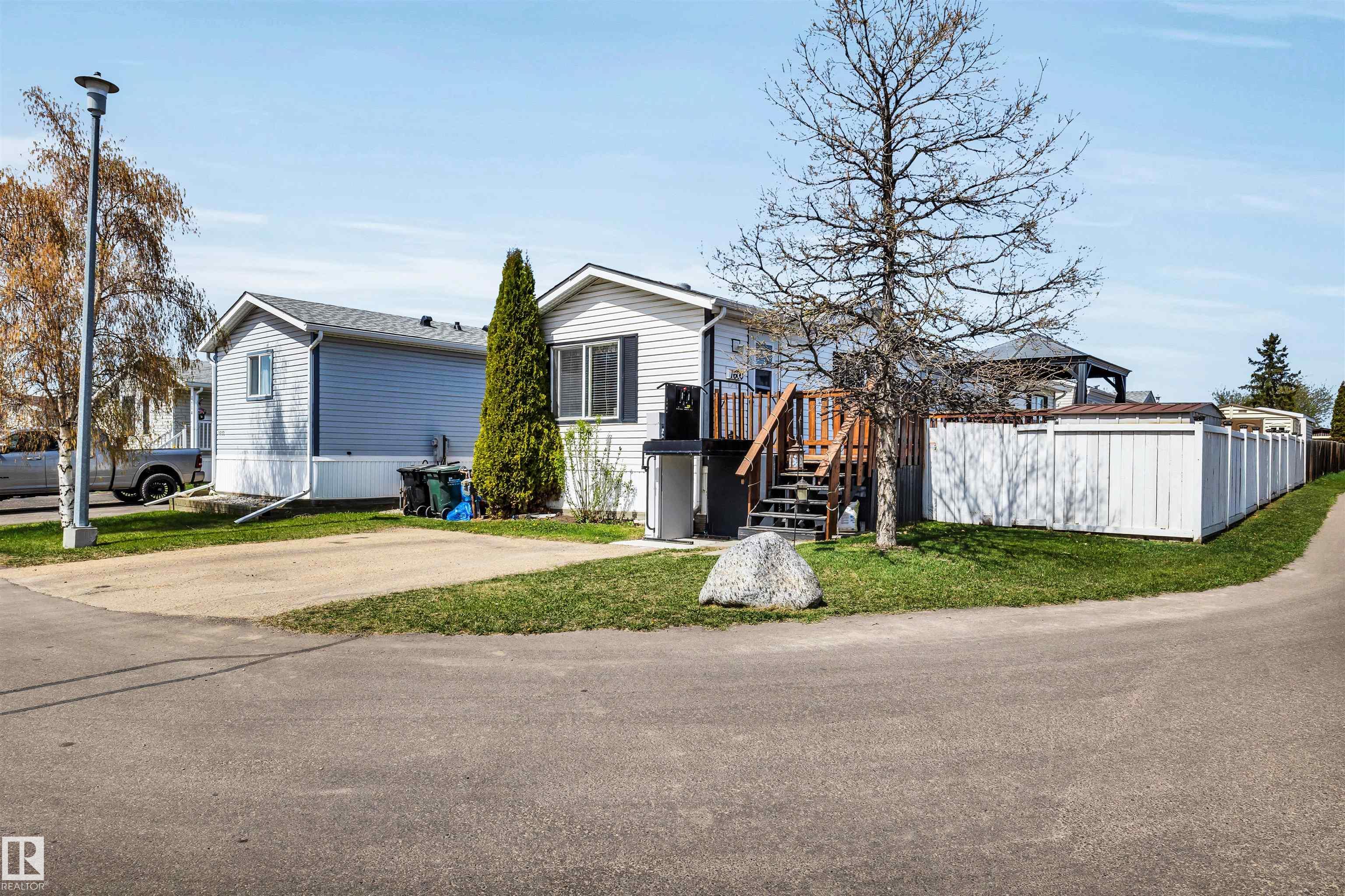 1600 Jubilee Crescent, E4487400, Alberta,