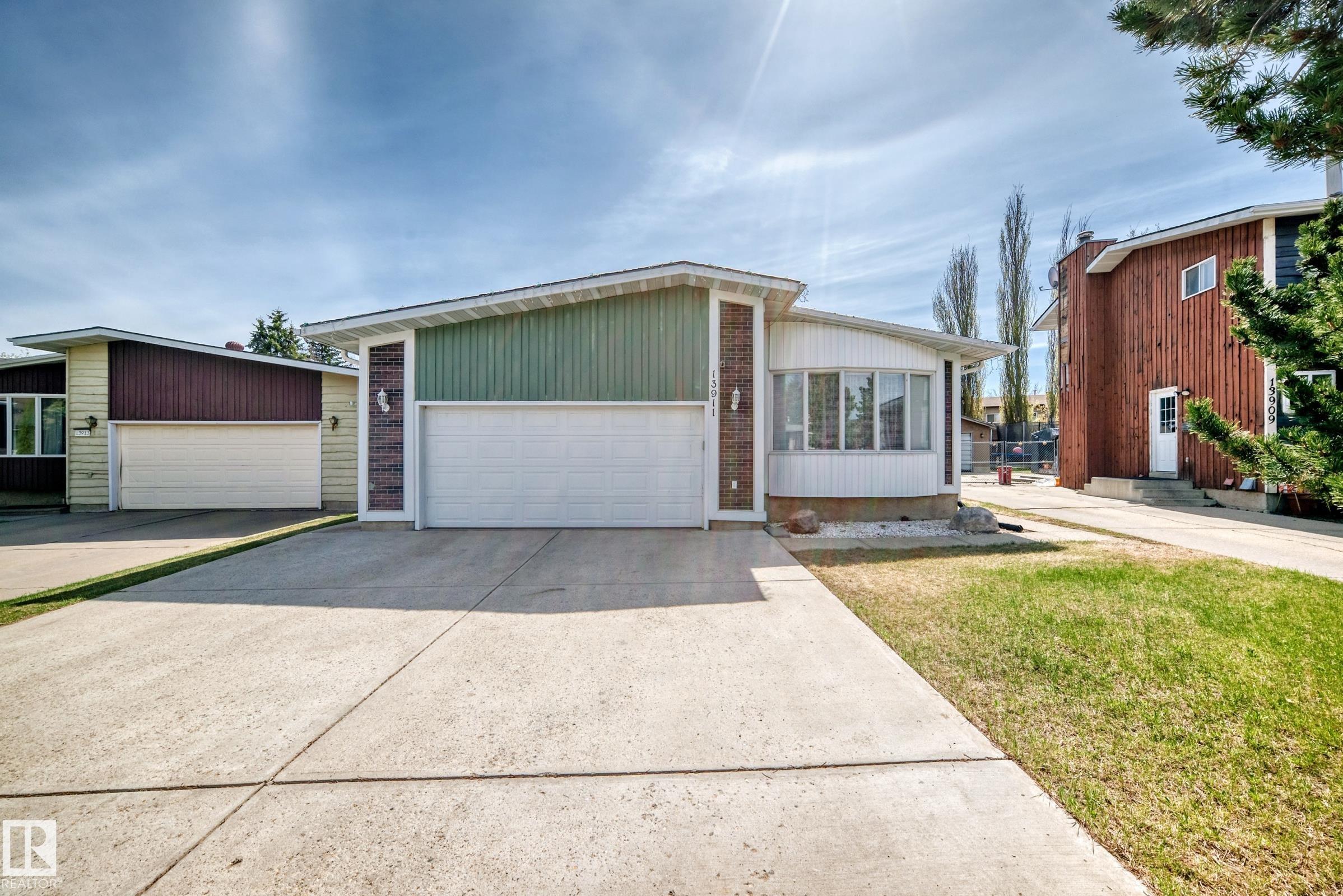 13911 23 Street, E4487819, Alberta,