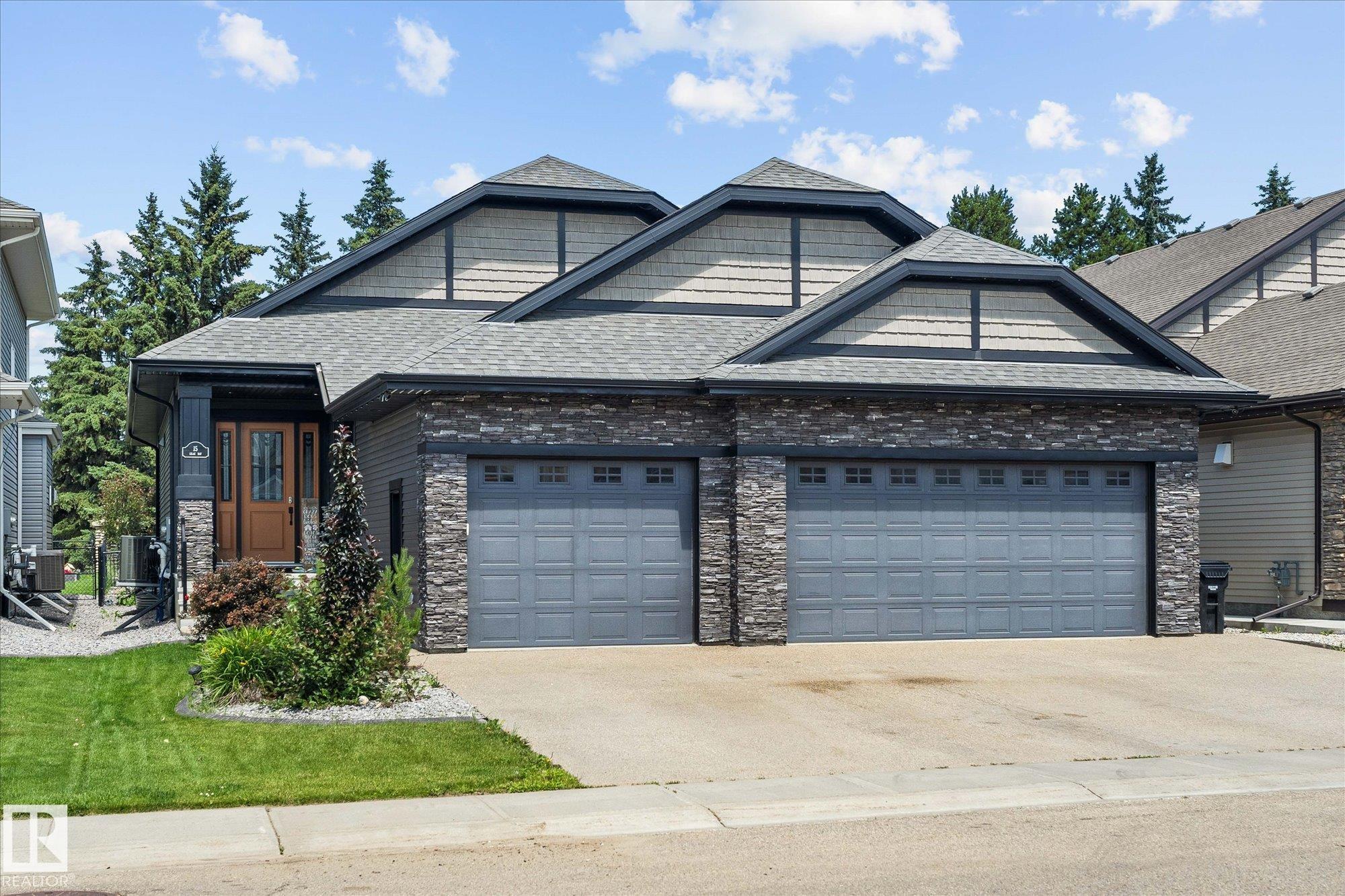 15 LILAC Bay, E4487955, Alberta,