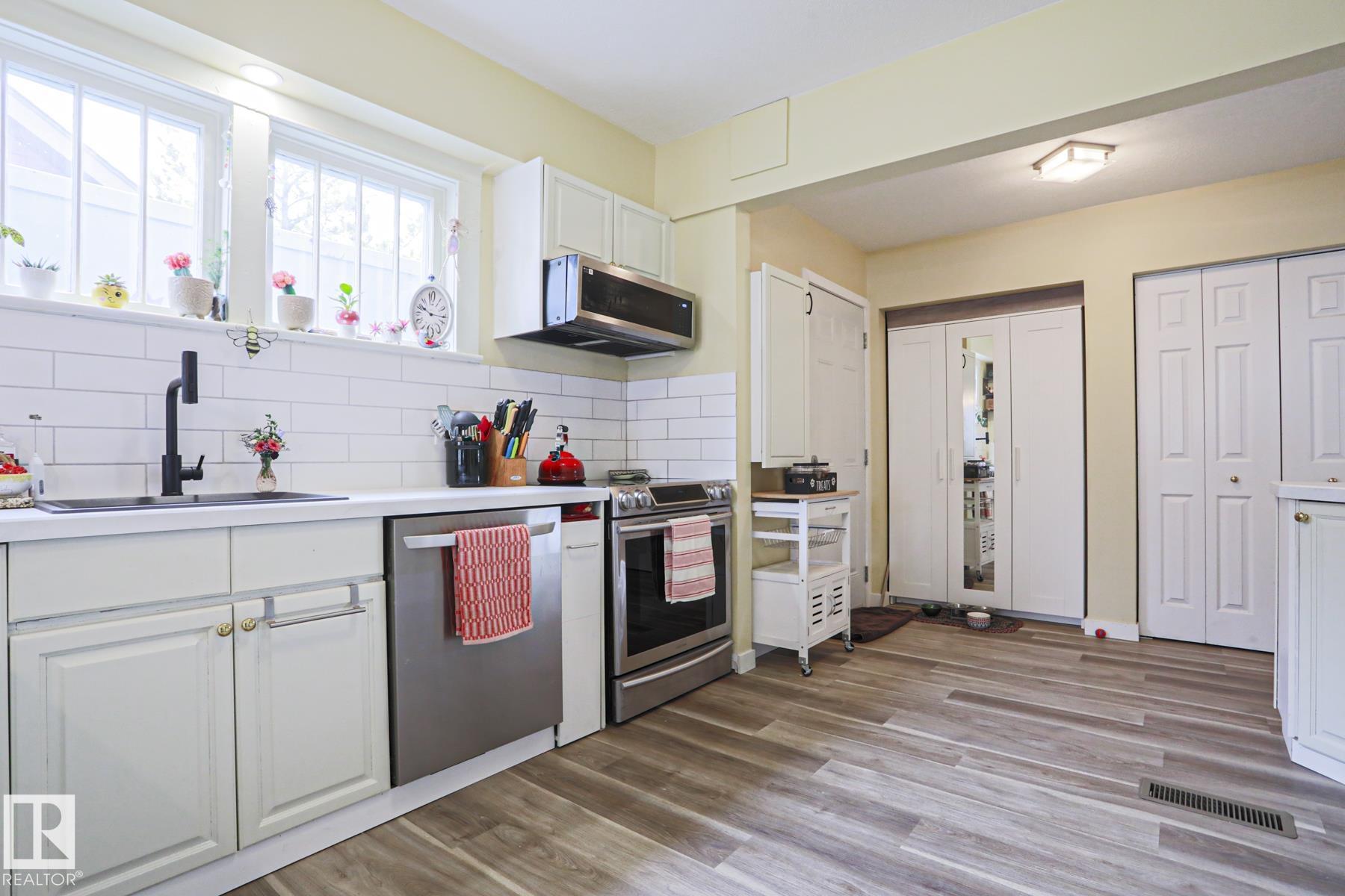 Second View of 5113 53 Avenue, Old Town_STPL, Stony Plain, Alberta, T7Z 1B9
