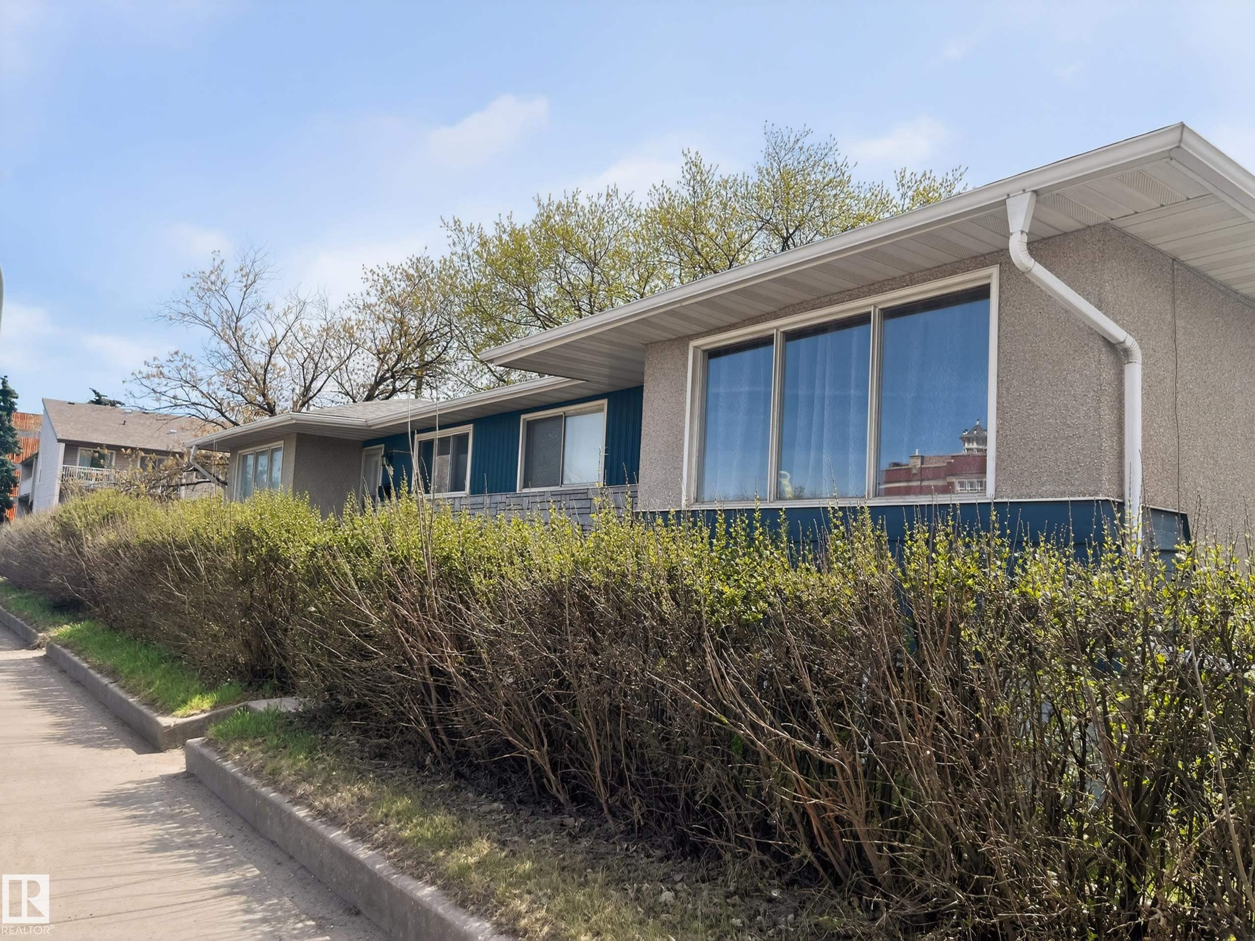 13007 / 13009 111 Avenue, E4488232, Alberta,