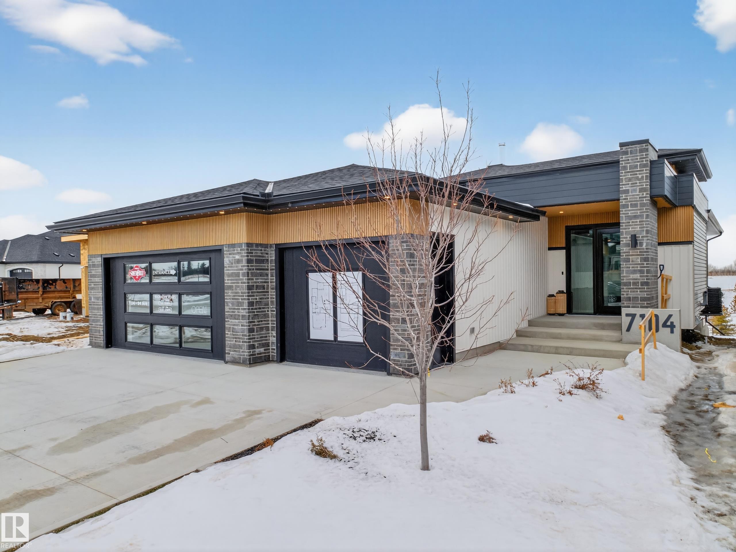 7104 54 Avenue, E4488237, Alberta,