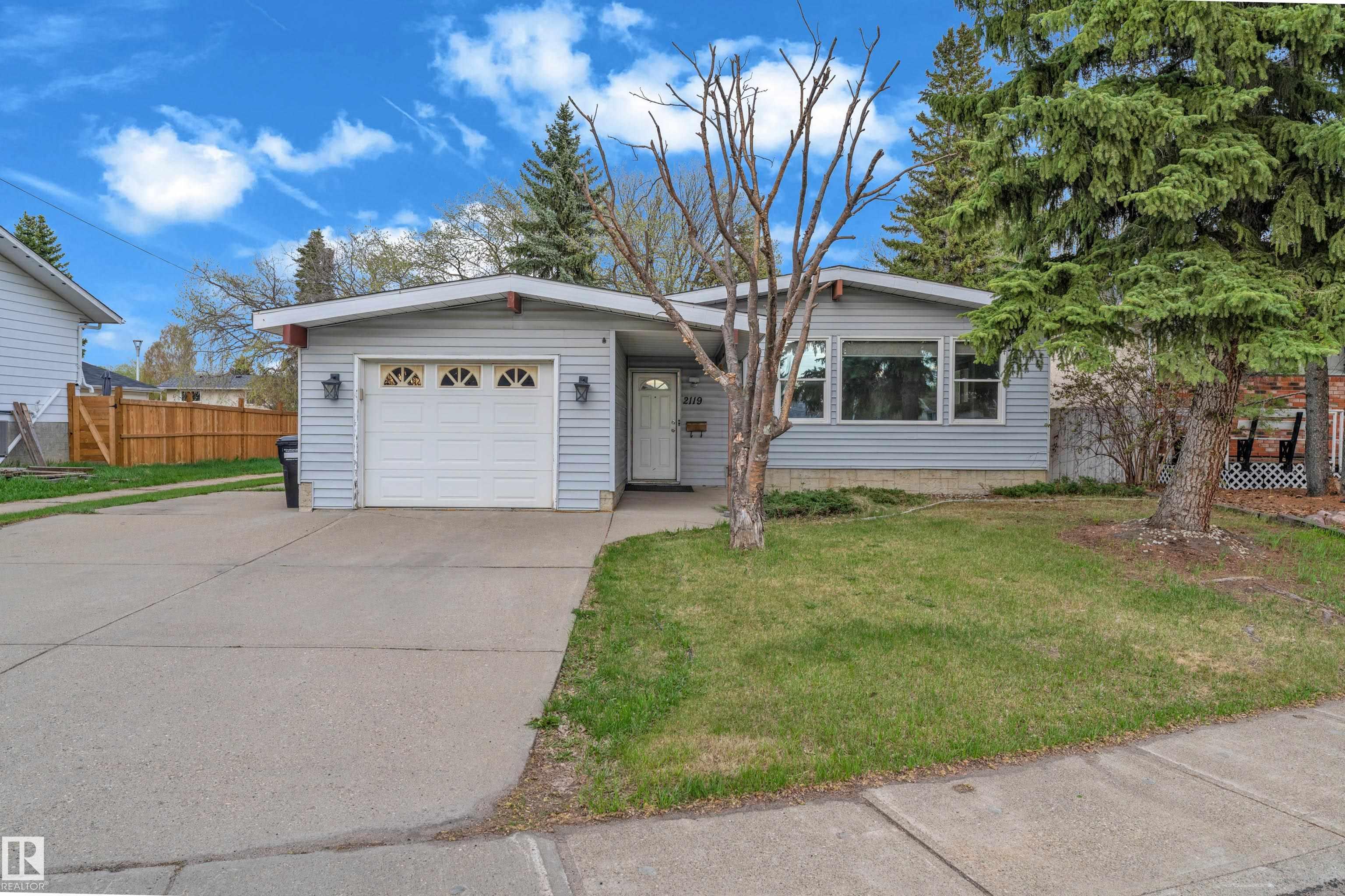 Third View of 2119 85 Street, Satoo, Edmonton, Alberta, T6K 2G1