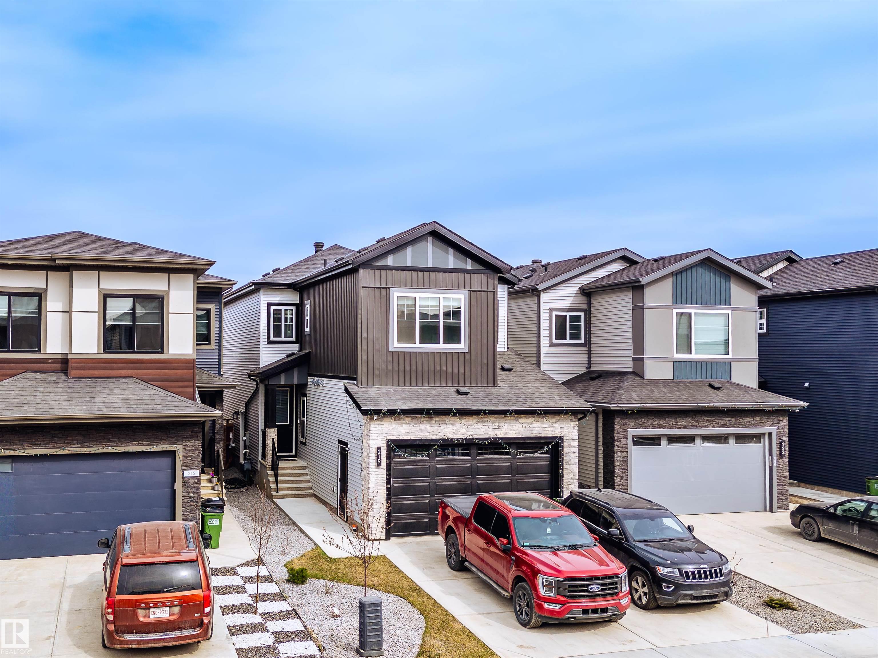 219 28 Street, E4488390, Alberta,