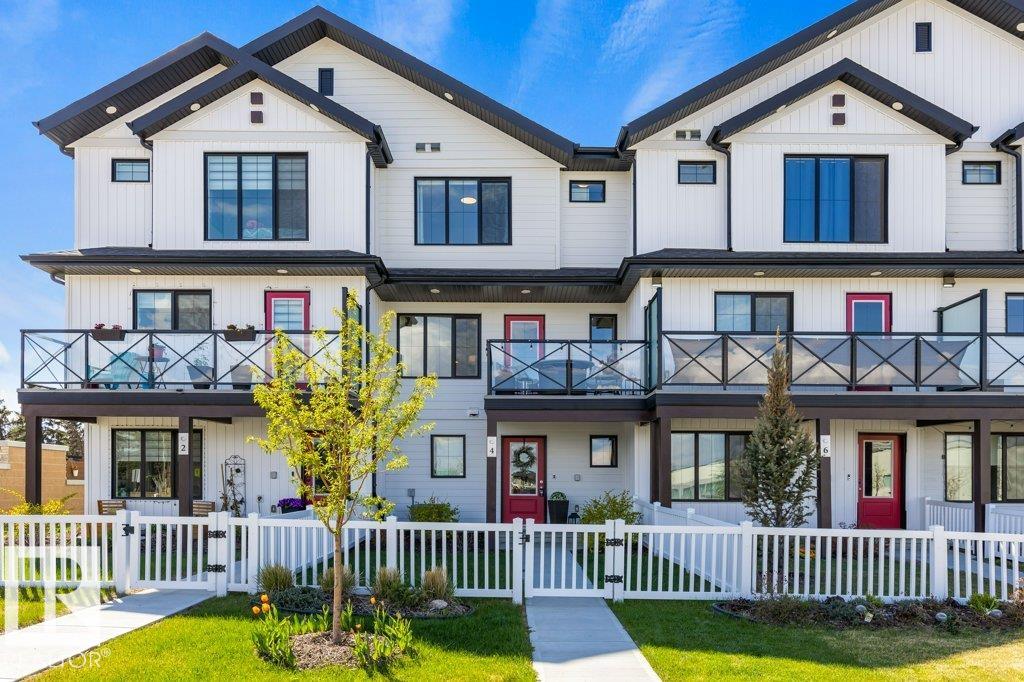4 JENSEN Gate, E4488618, Alberta,