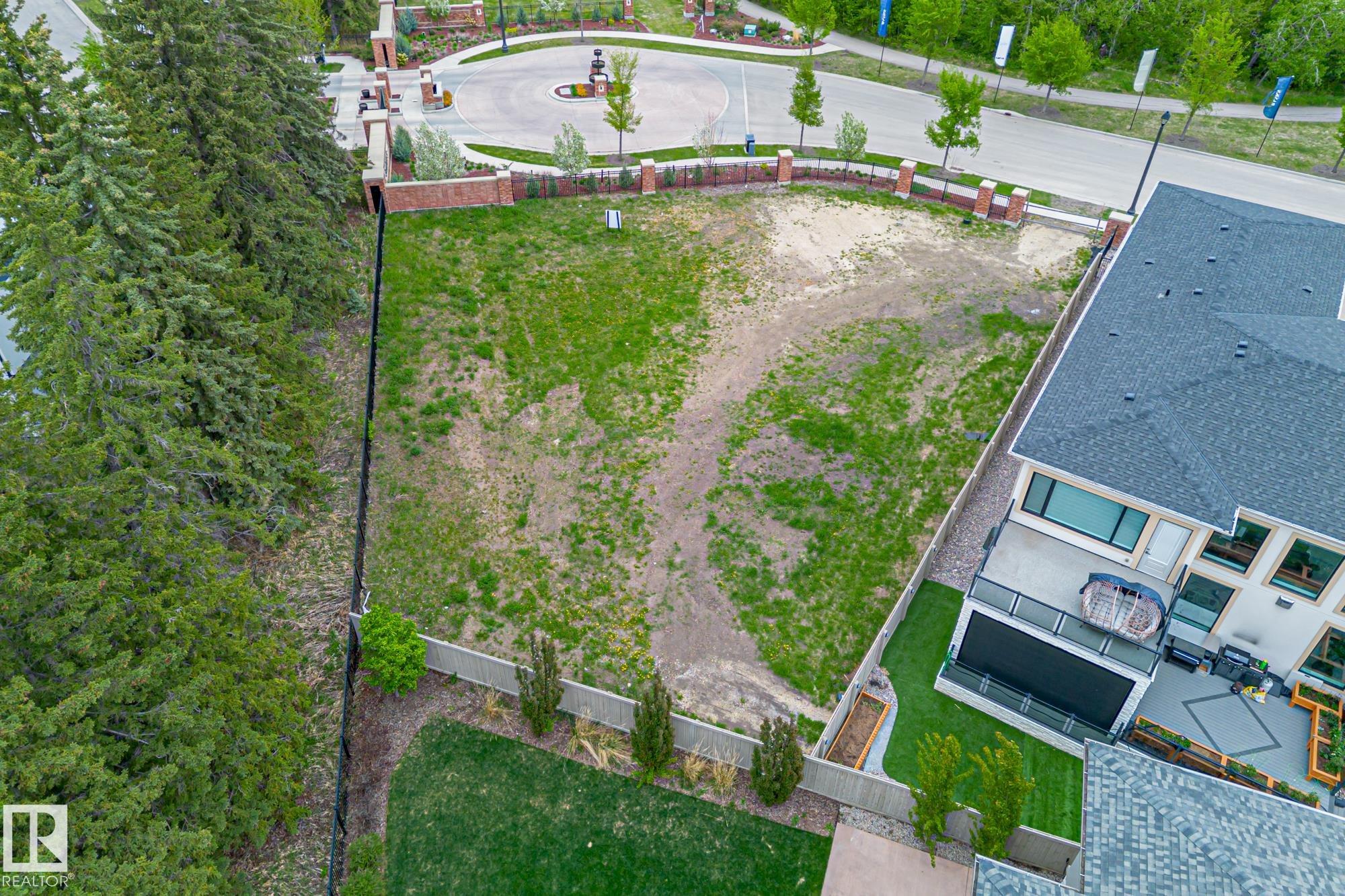 22 3466 KESWICK Boulevard, E4488629, Alberta,
