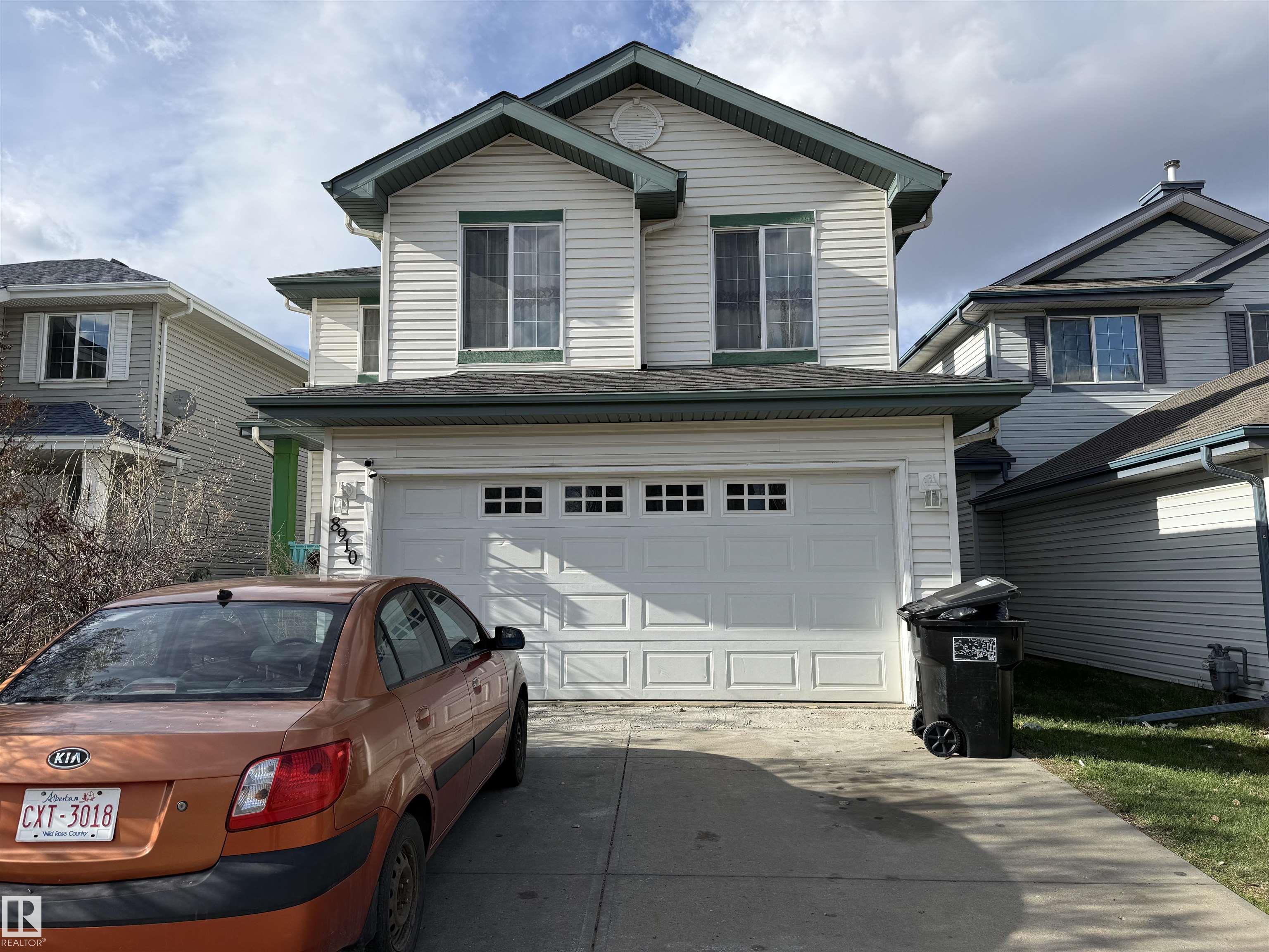 8910 7 Avenue, E4488633, Alberta,