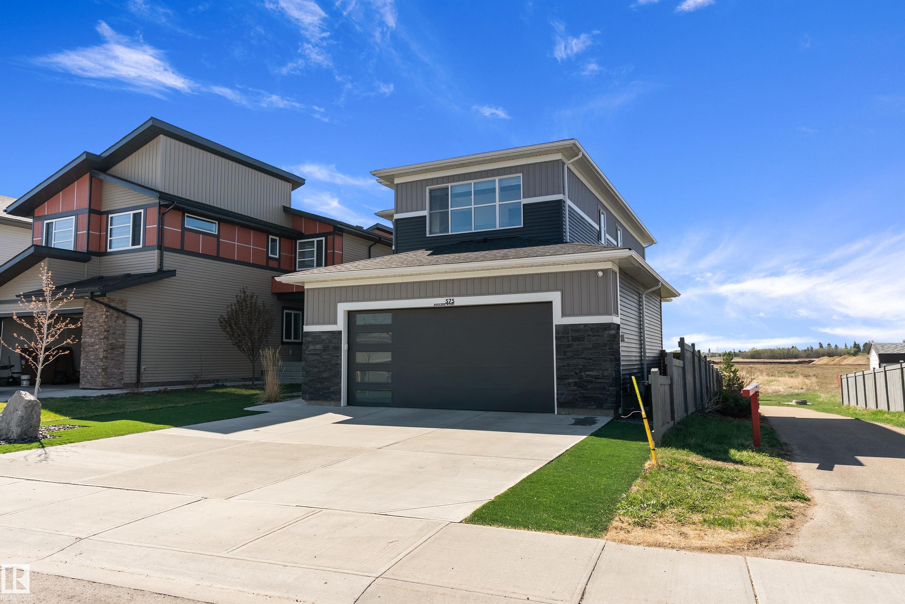 575 BOULDER Wynd, E4488655, Alberta,