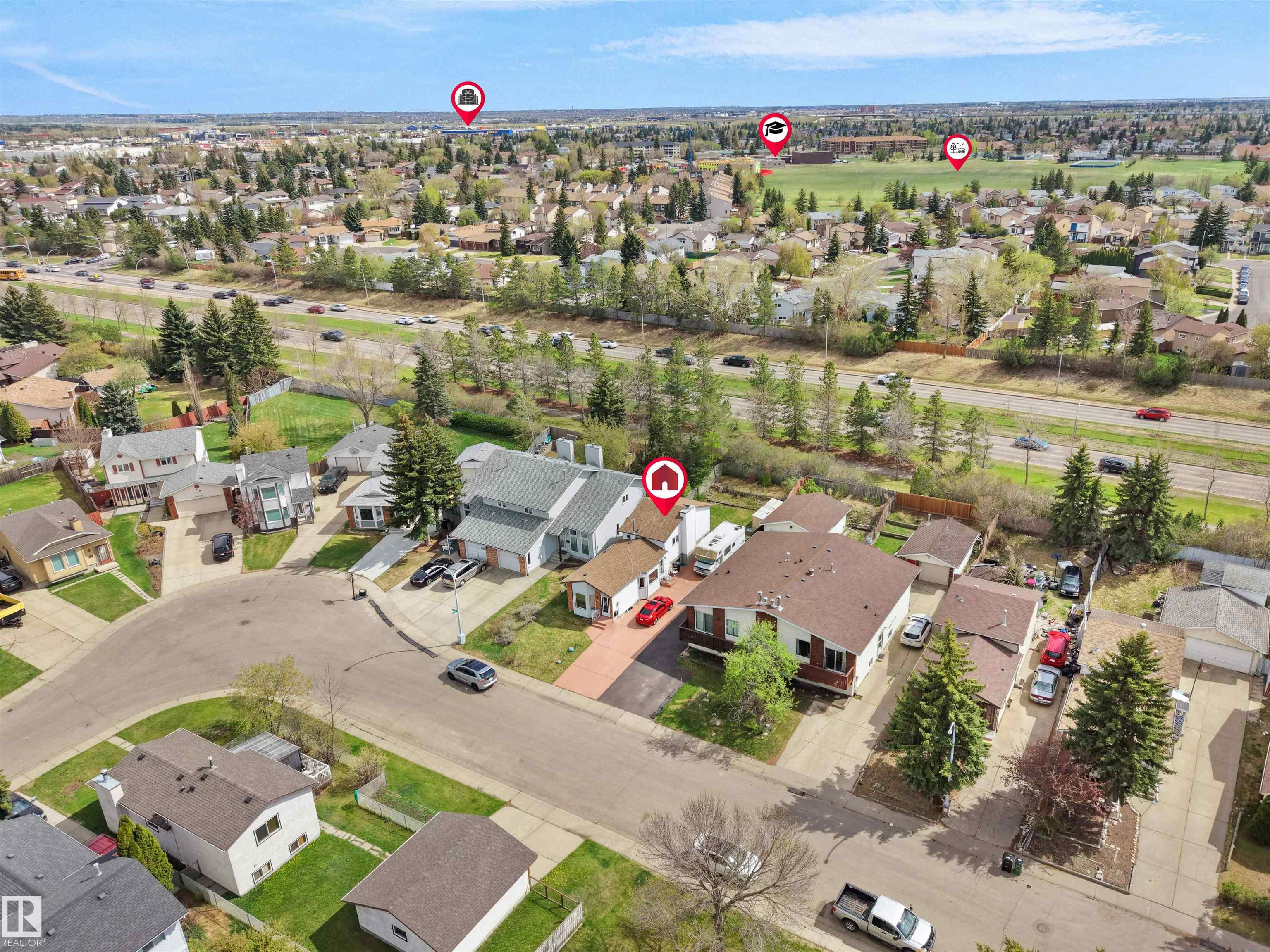 Third View of 10711 24 Avenue, Ermineskin, Edmonton, Alberta, T6J 5P9